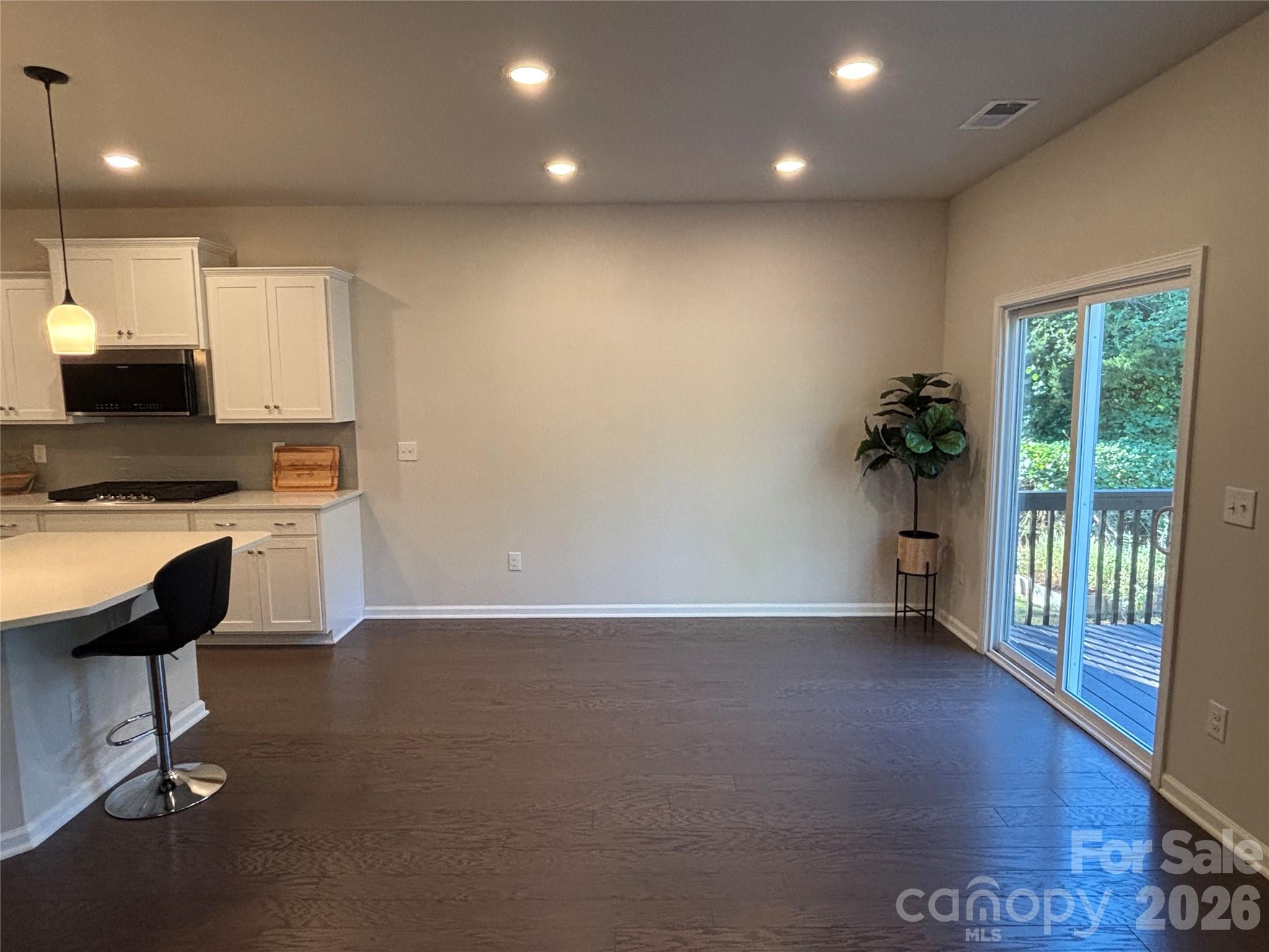 Single Family Residence at 11202 Dappled Light Trail, Mint Hill, photo 11 of 48