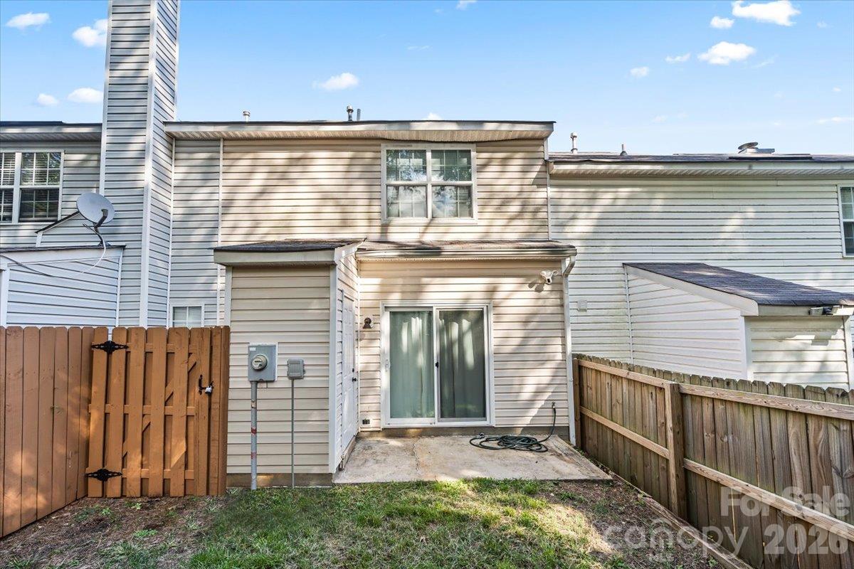 Townhouse at 6073 Cougar Lane, Charlotte, photo 28 of 31