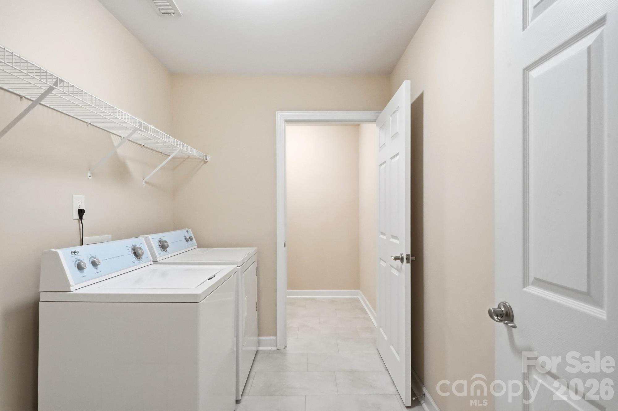 Condominium at 5518 Prosperity View Drive, Charlotte, photo 3 of 38