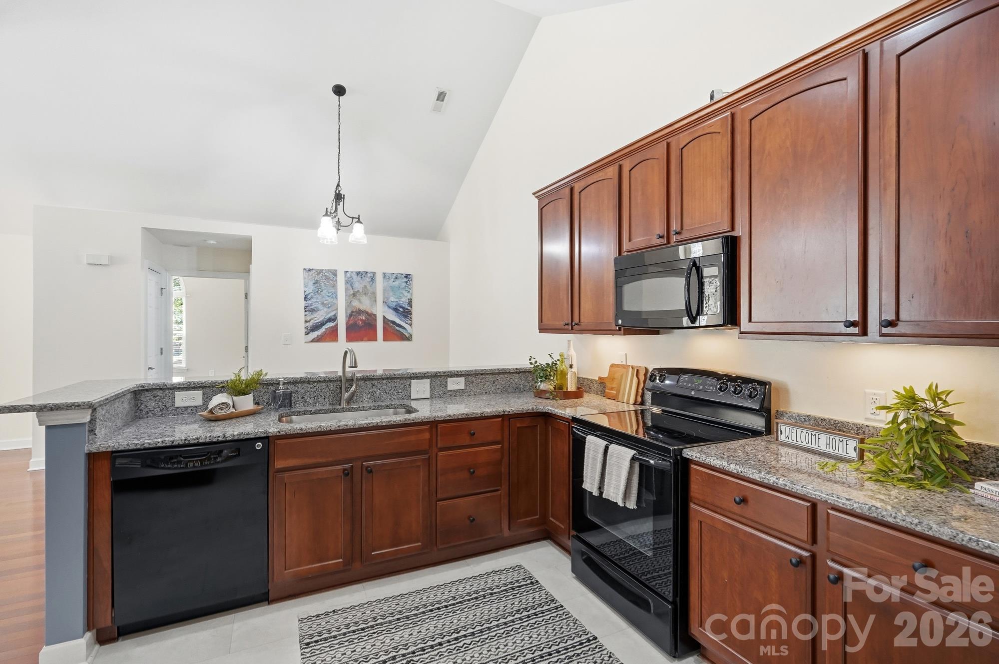 Condominium at 5518 Prosperity View Drive, Charlotte, photo 6 of 38