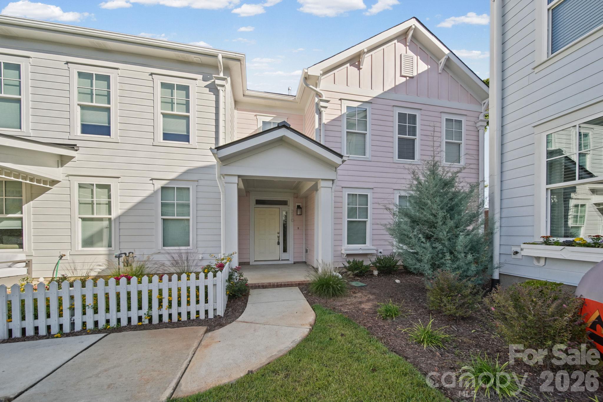 Townhouse at 270 Gilead Road, Huntersville, photo 2 of 31