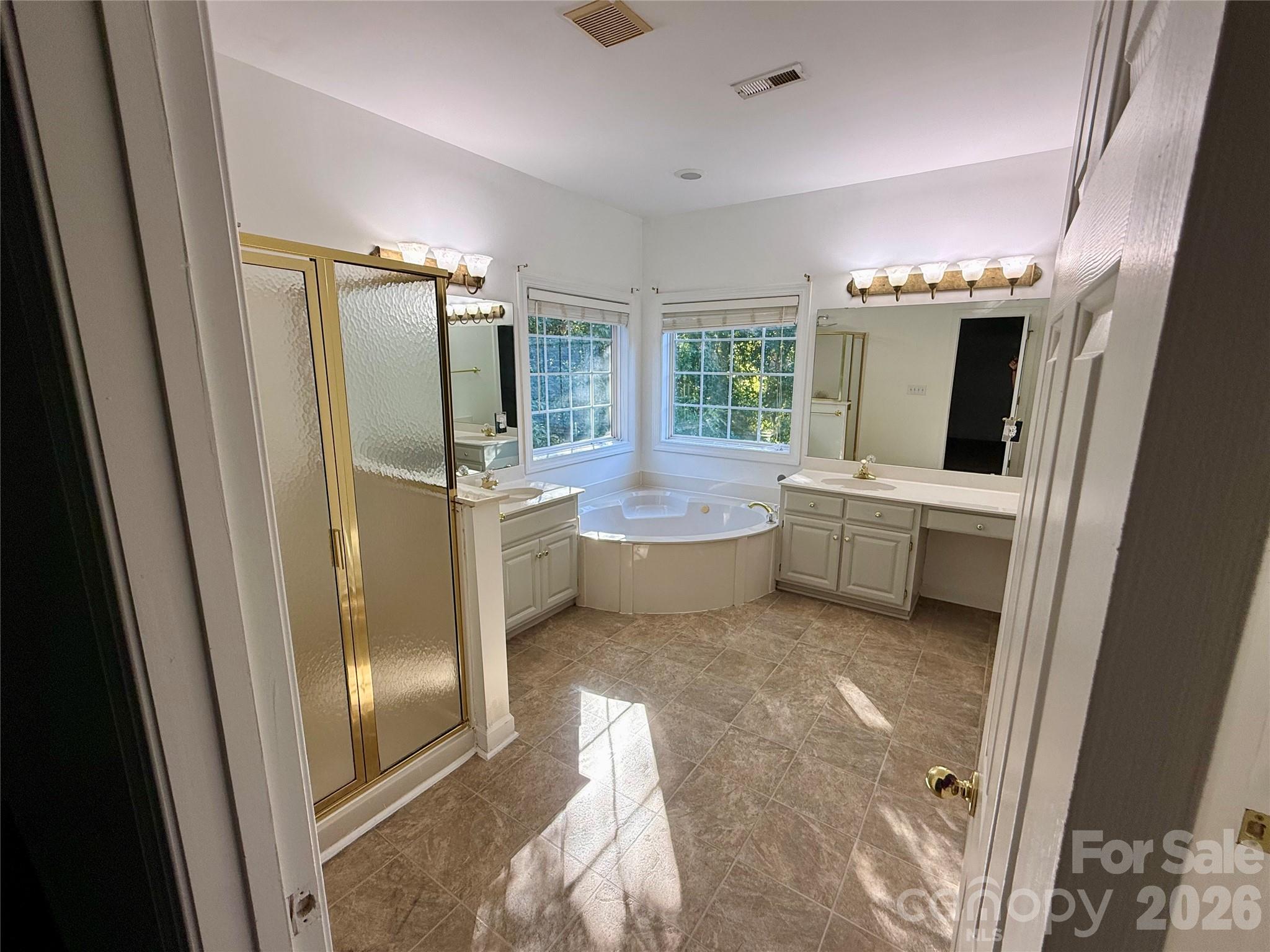 Upstairs Master Bathroom - 1503 Copperplate Road, Charlotte