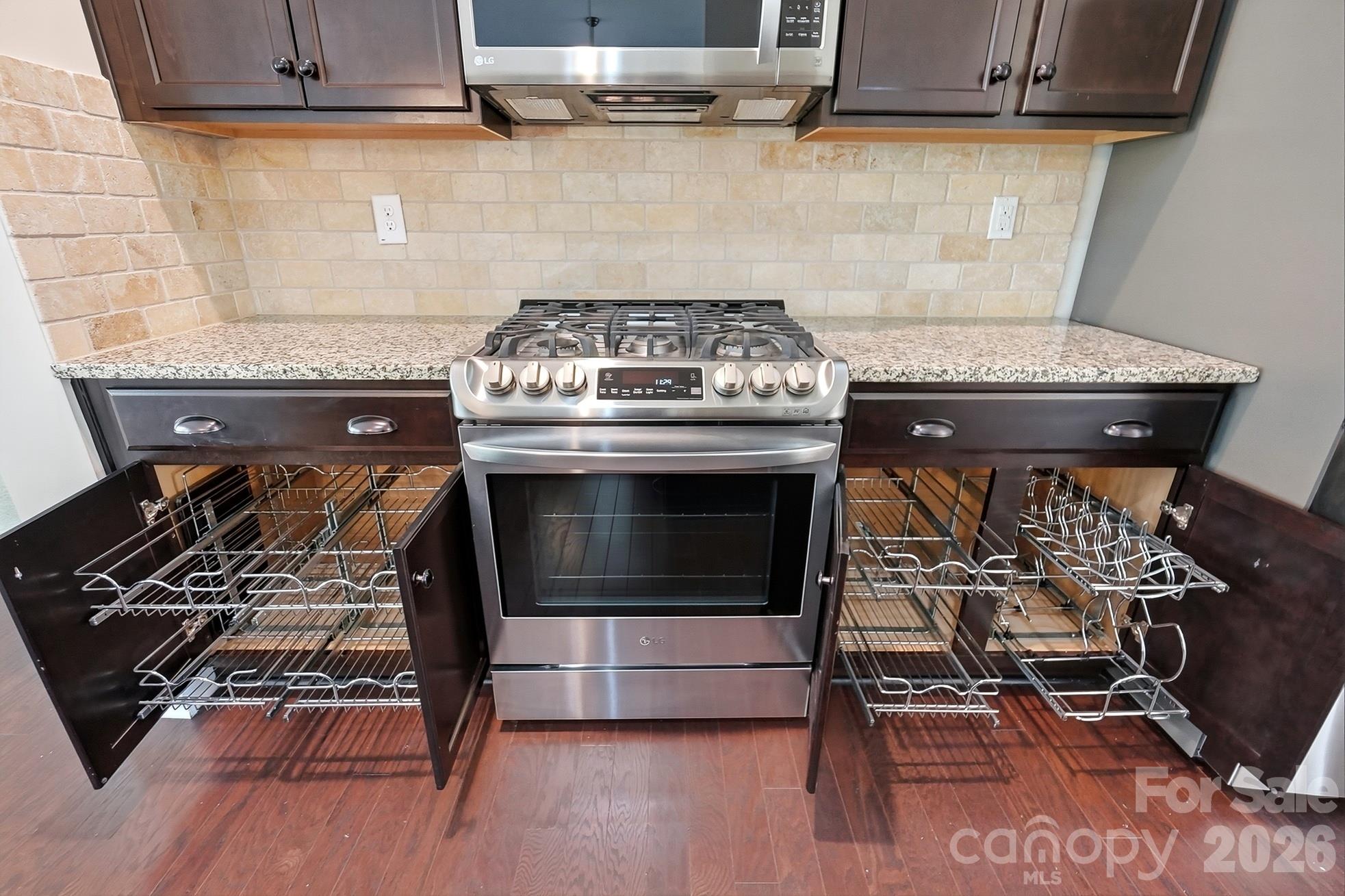 Built-in slide drawer - 9106 Longvale Lane, Charlotte