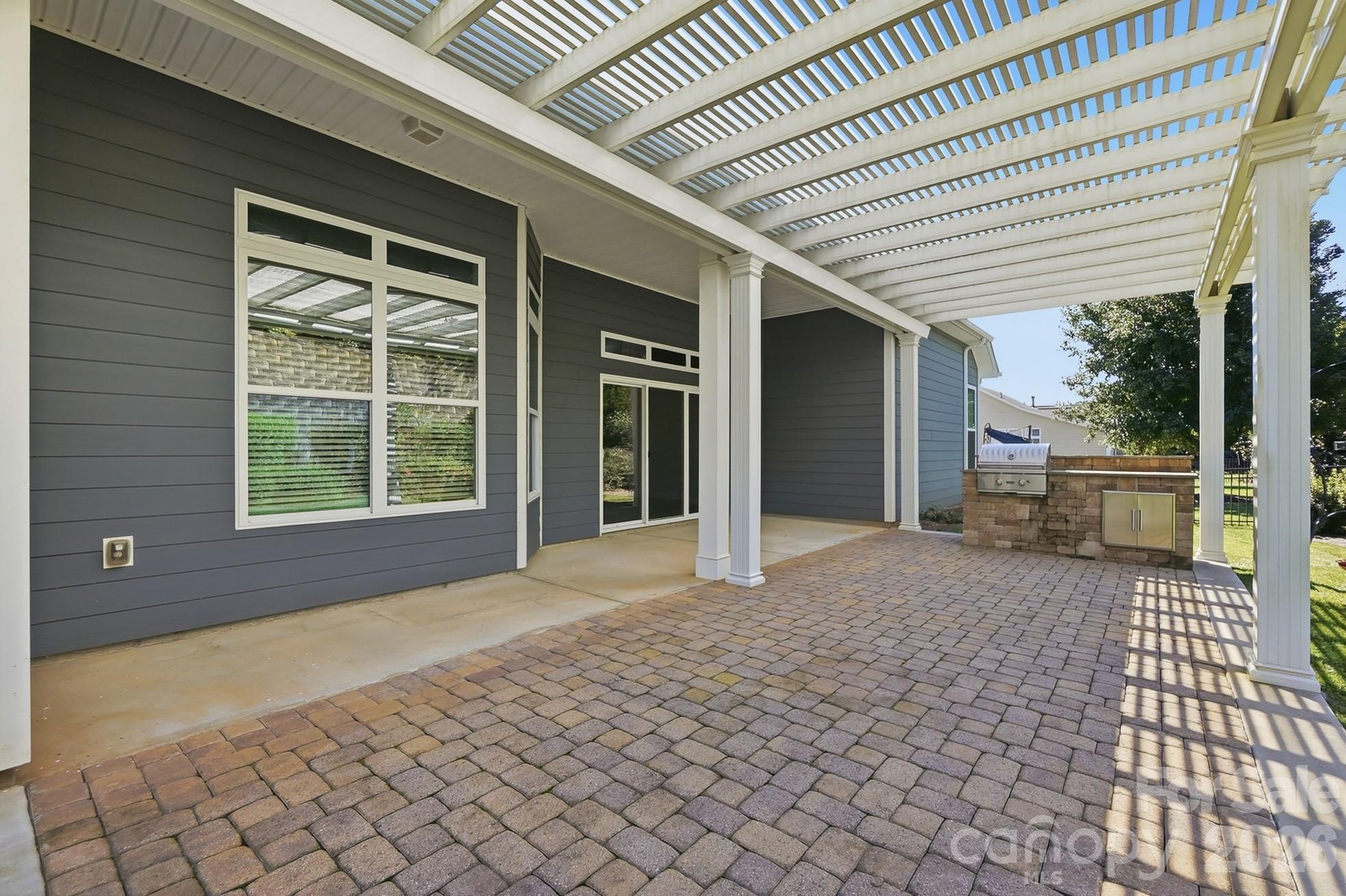 Single Family Residence at 9106 Longvale Lane, Charlotte, photo 36 of 43