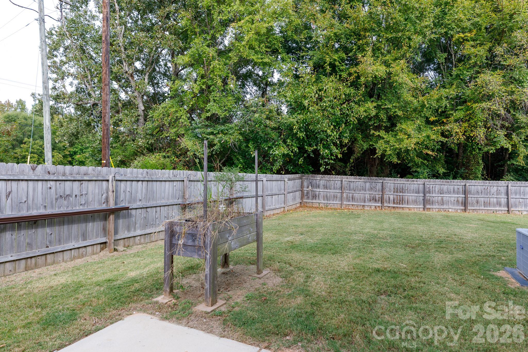Single Family Residence at 111 Austen Lakes Drive, York, photo 41 of 44