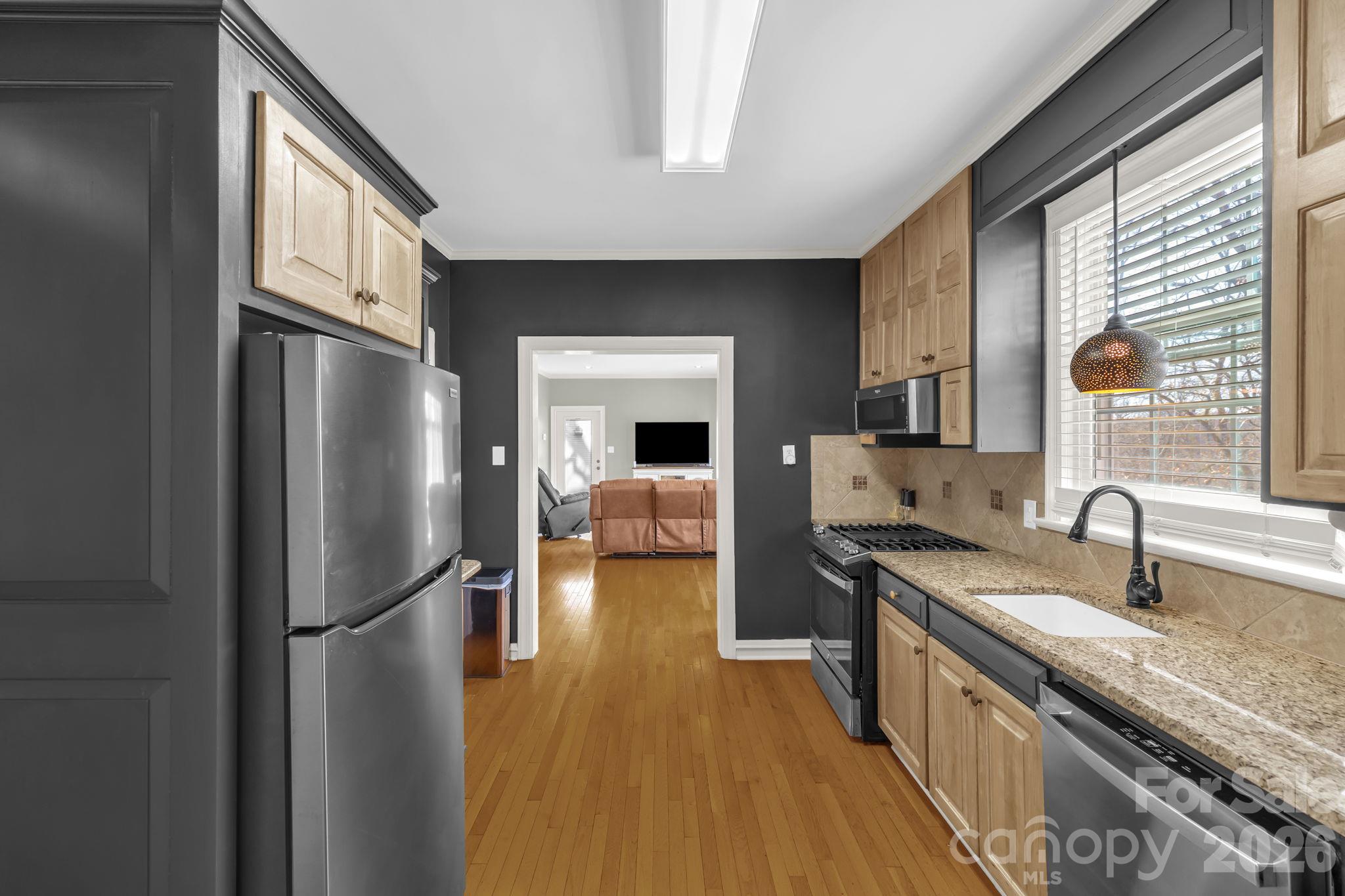 Single Family Residence at 651 Highland Drive, Eden, photo 13 of 42