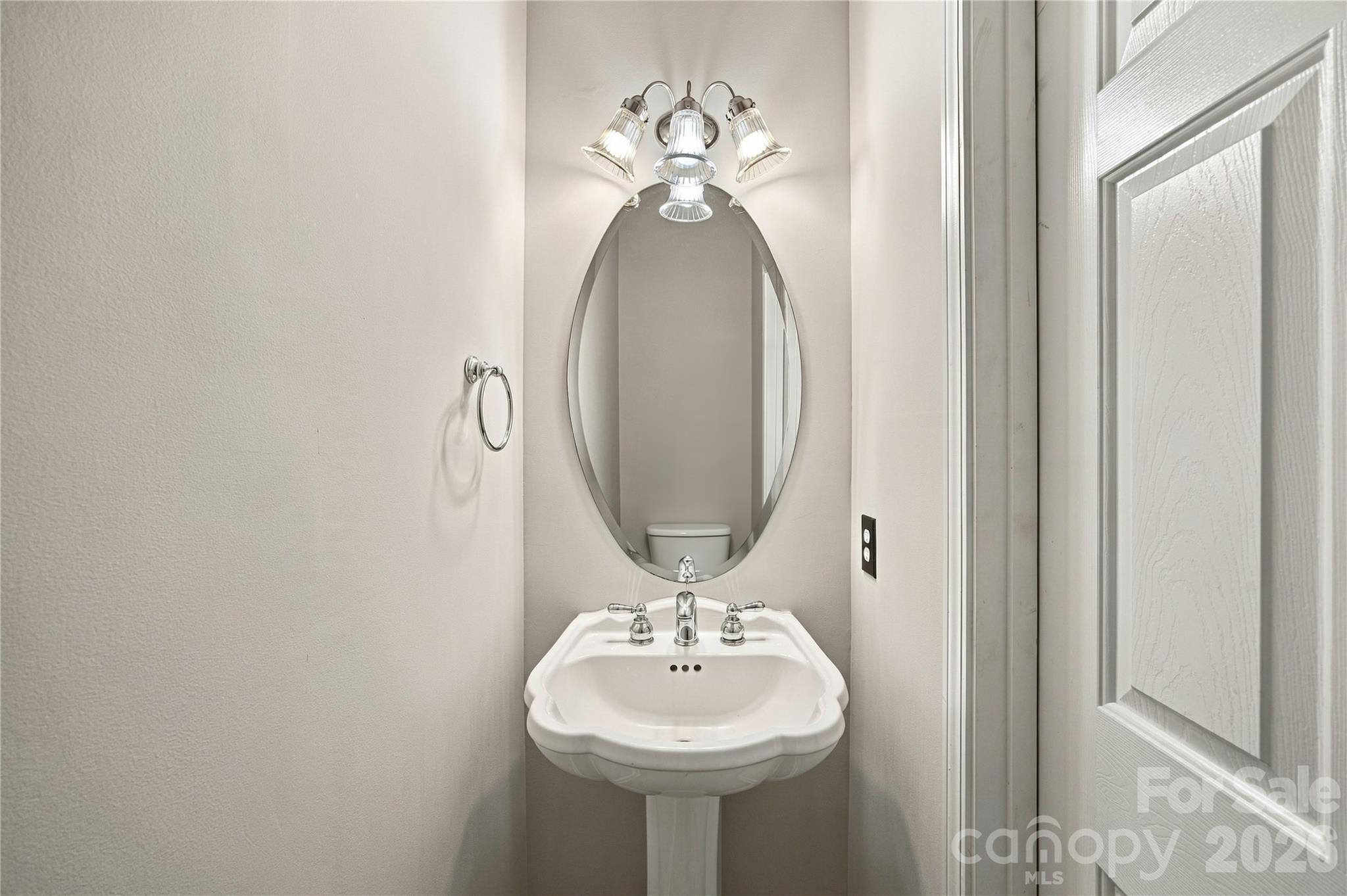 half bath - 195 Huntly Lane, Mooresville