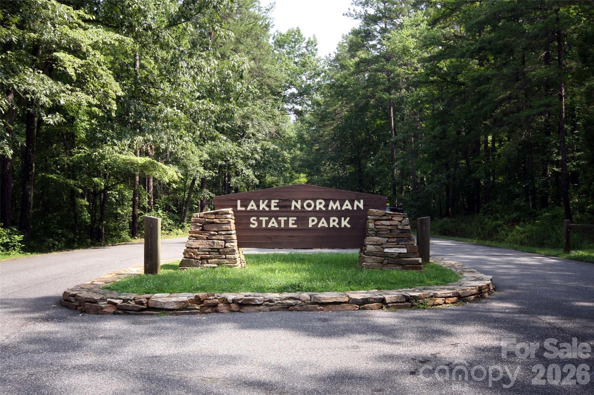 Very Close to Lake Norman State Park - 296 Hicks Creek Road, Troutman