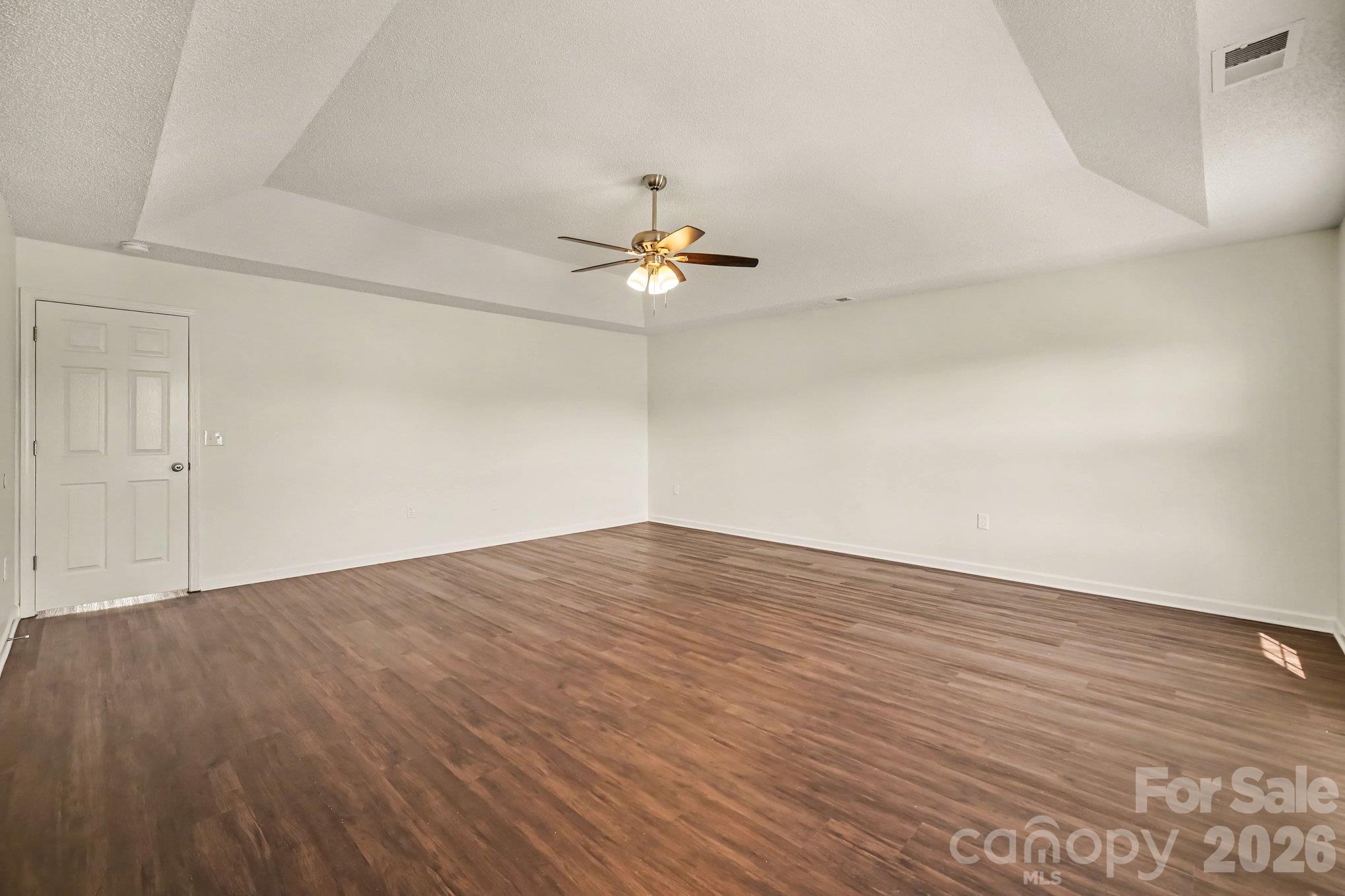 Single Family Residence at 2410 Highland Park Drive, Charlotte, photo 14 of 25
