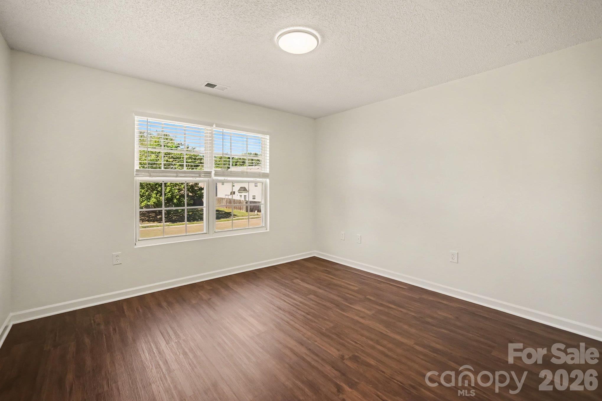 Single Family Residence at 2410 Highland Park Drive, Charlotte, photo 17 of 25