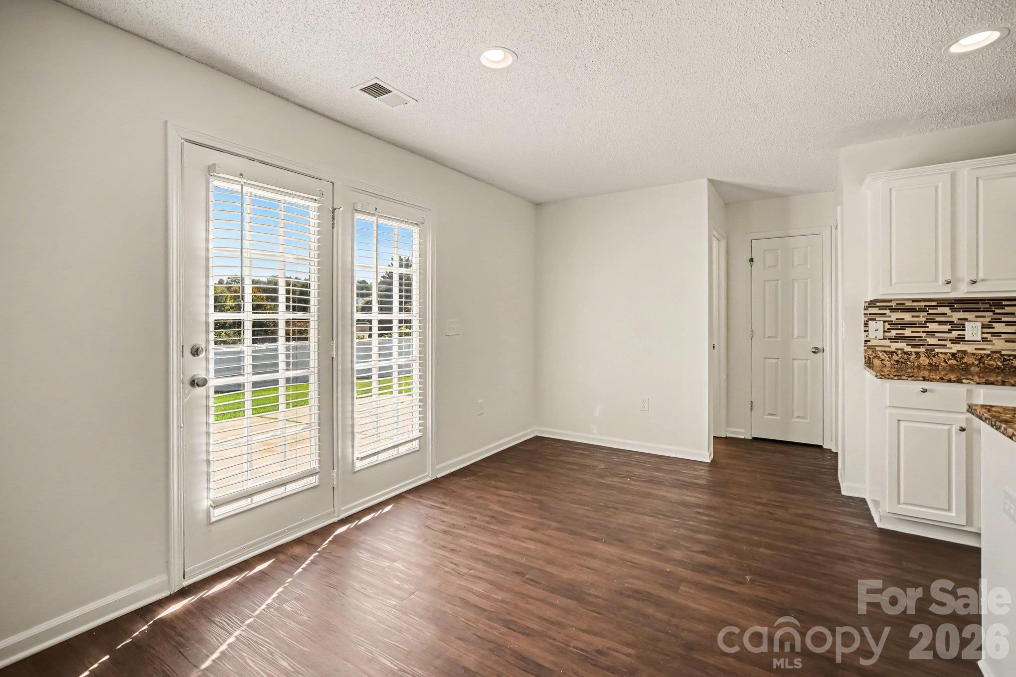 Single Family Residence at 2410 Highland Park Drive, Charlotte, photo 22 of 25