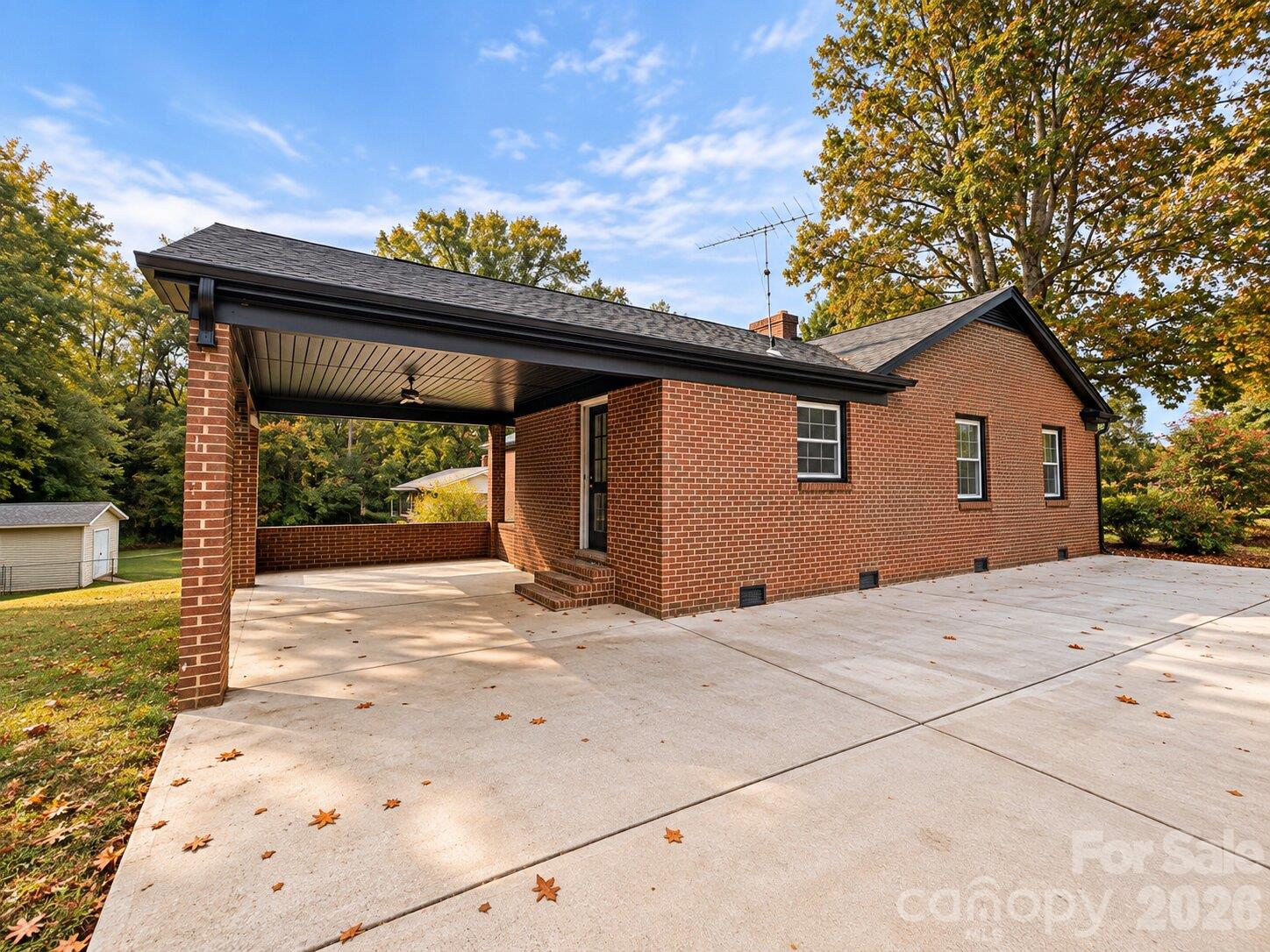 Single Family Residence at 2808 28th Street NE, Hickory, photo 3 of 51