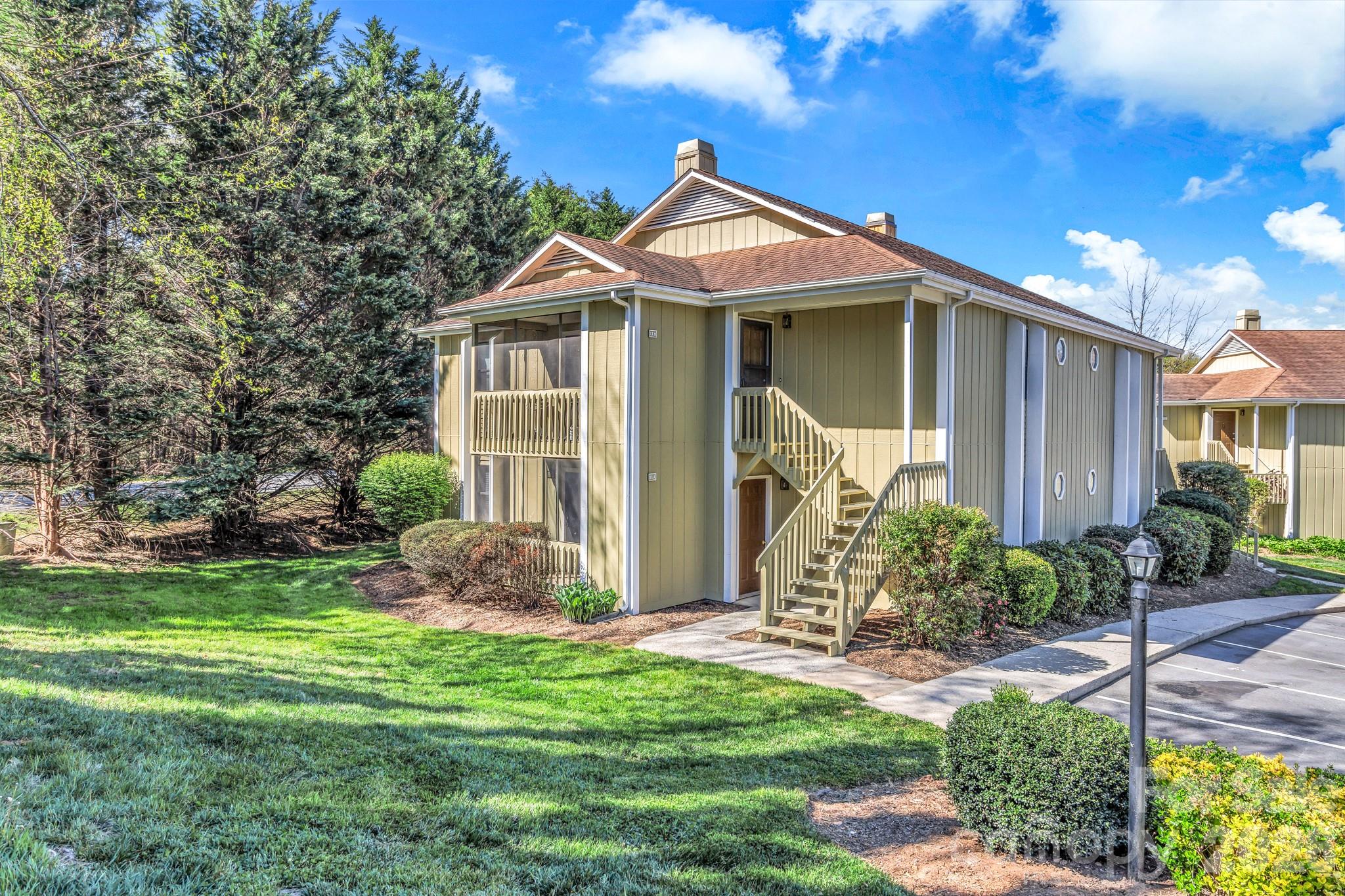 Condominium at 110 Heywood Road, Arden, photo 2 of 42