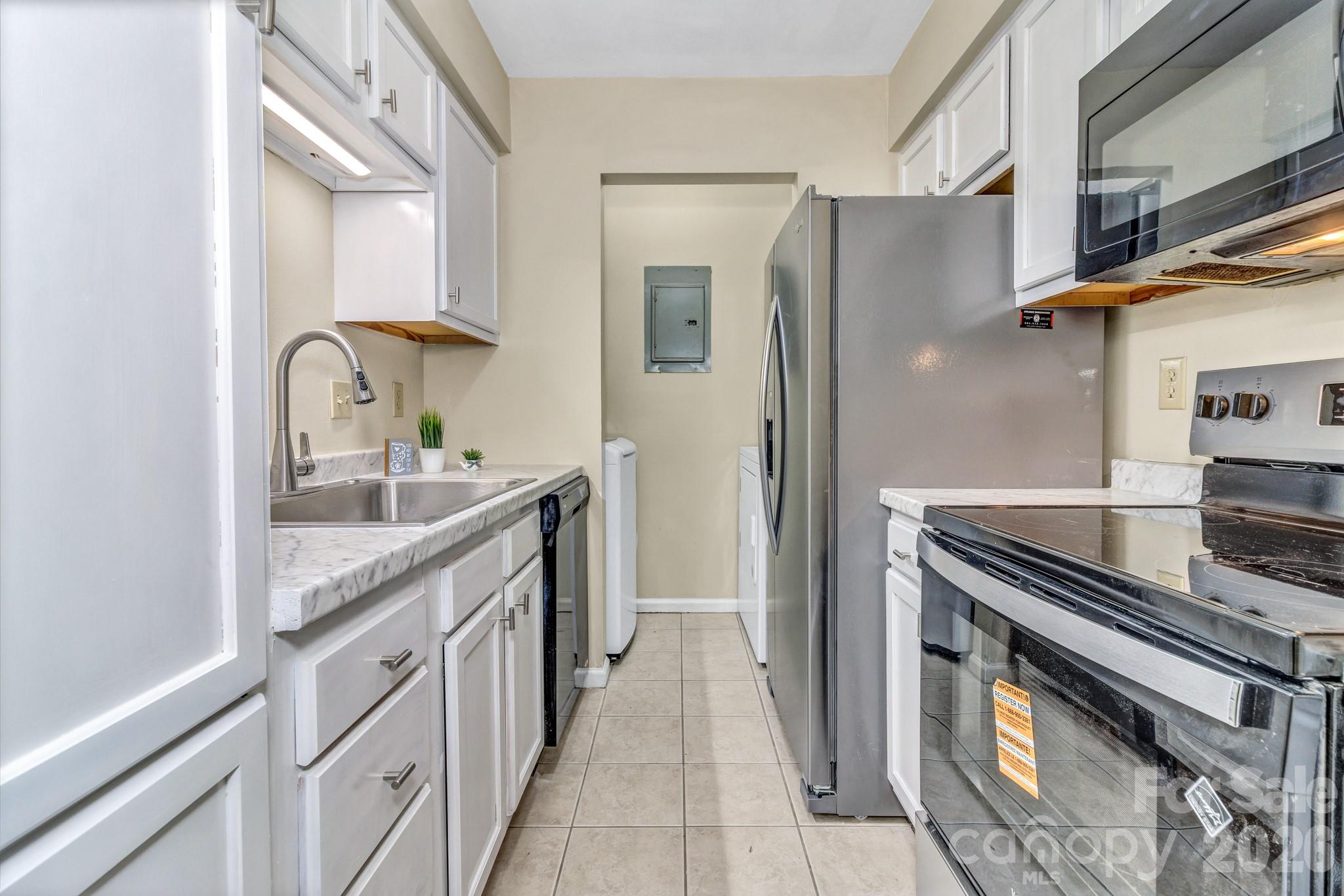 Condominium at 110 Heywood Road, Arden, photo 22 of 42