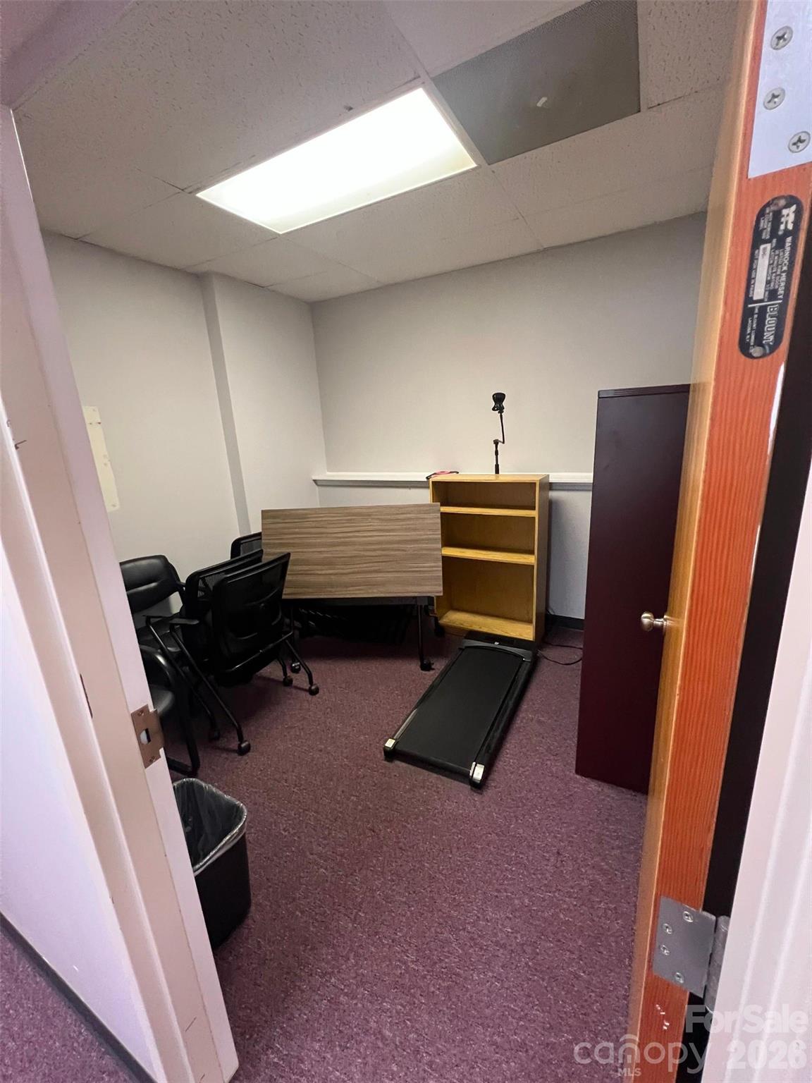 Medical at 320 E Lee Avenue, Yadkinville, photo 5 of 42