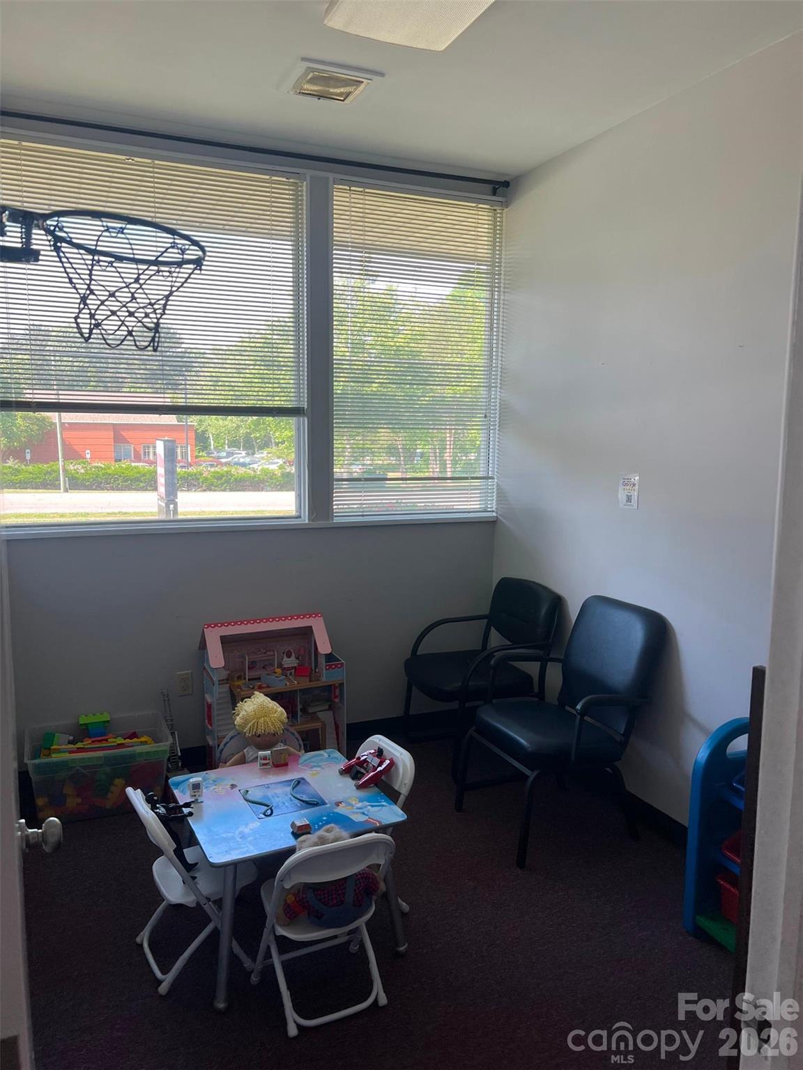 Medical at 320 E Lee Avenue, Yadkinville, photo 20 of 42