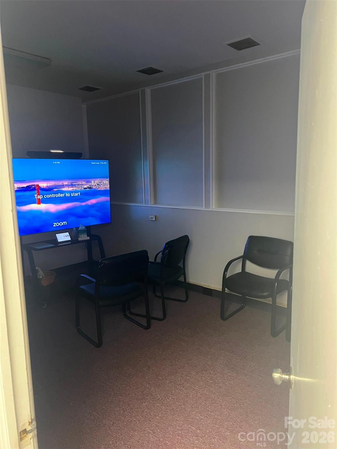 Medical at 320 E Lee Avenue, Yadkinville, photo 21 of 42
