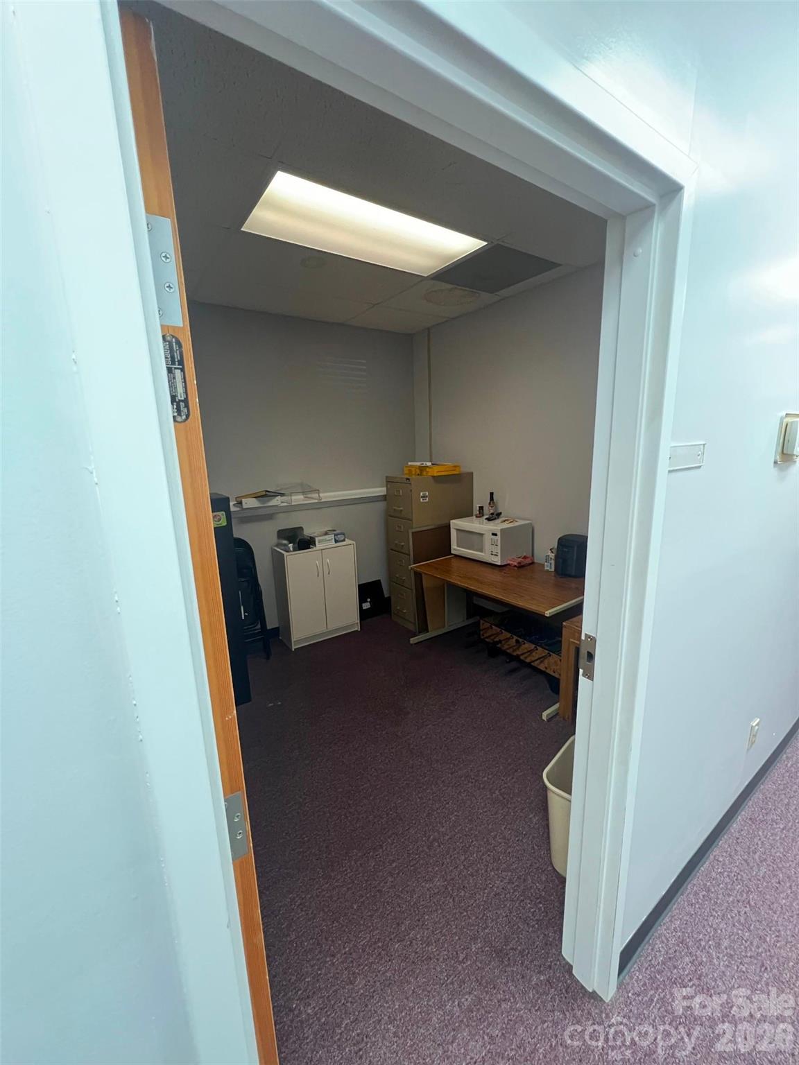 Medical at 320 E Lee Avenue, Yadkinville, photo 32 of 42