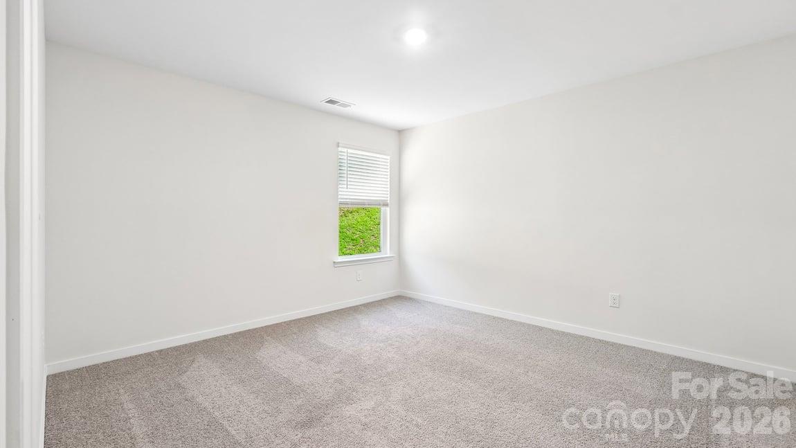 Single Family Residence at 552 Dazzle Loop, Newton, photo 60 of 64
