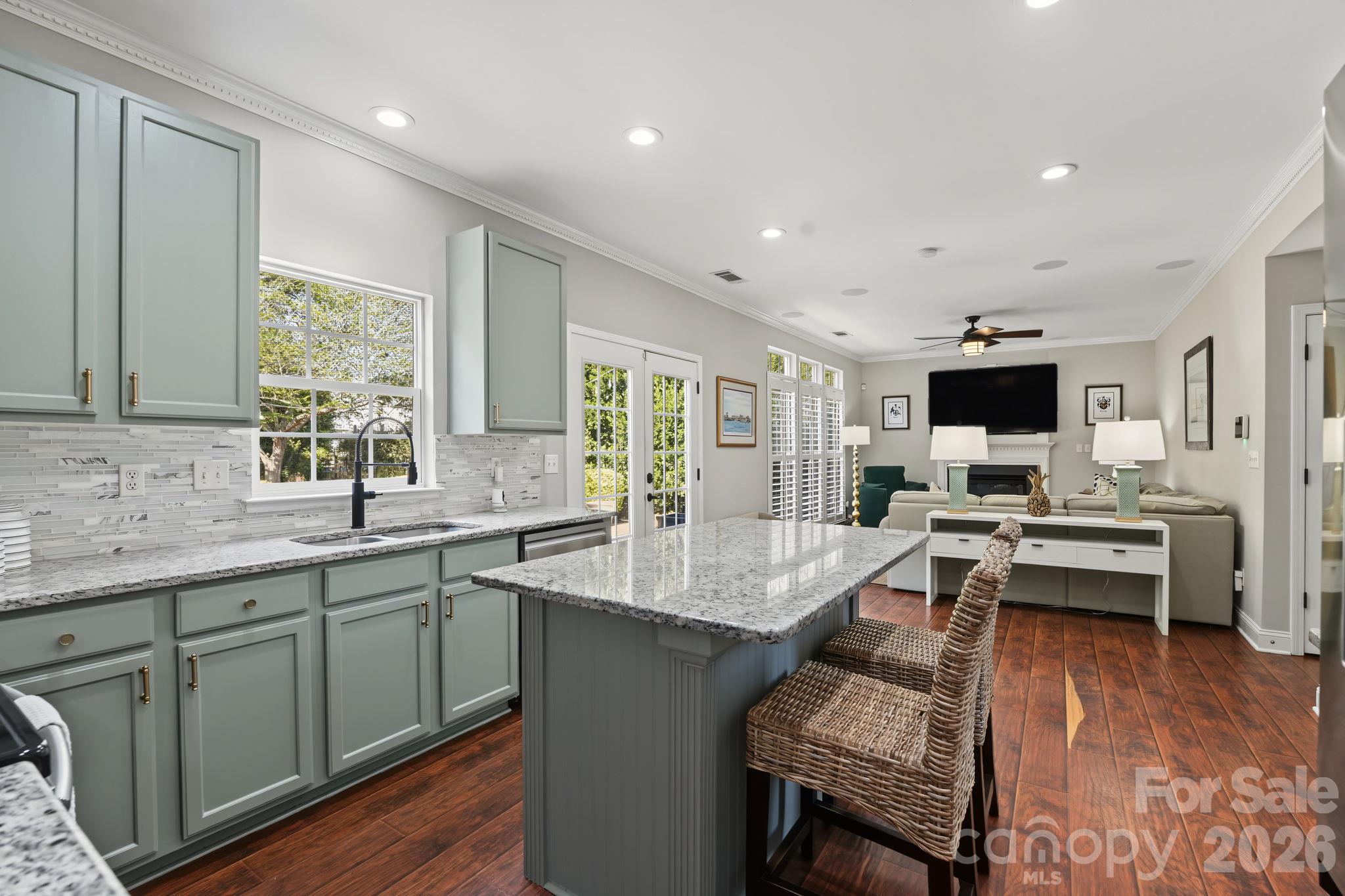 Single Family Residence at 12605 Kemerton Lane, Huntersville, photo 11 of 47