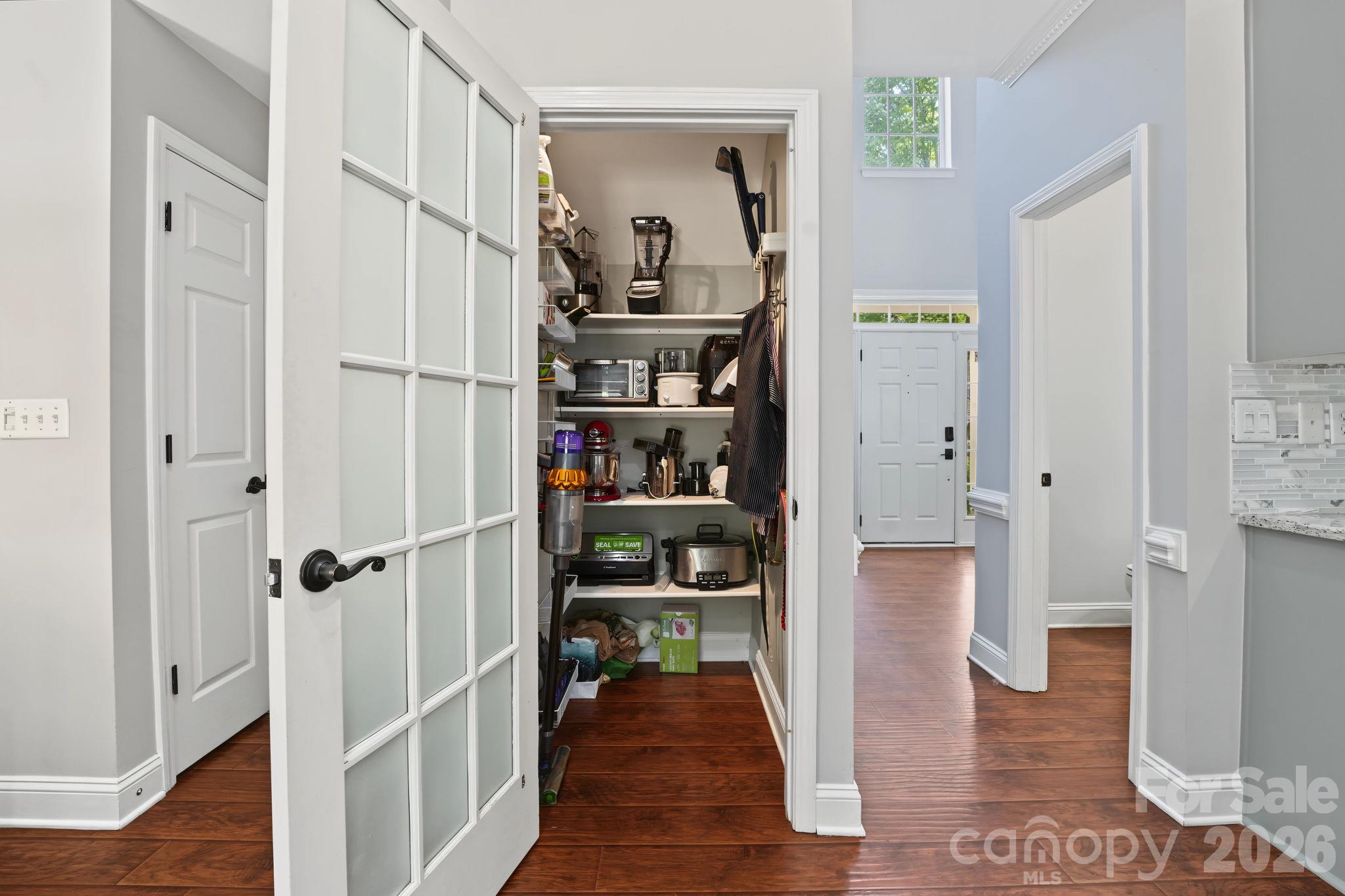 Single Family Residence at 12605 Kemerton Lane, Huntersville, photo 17 of 47