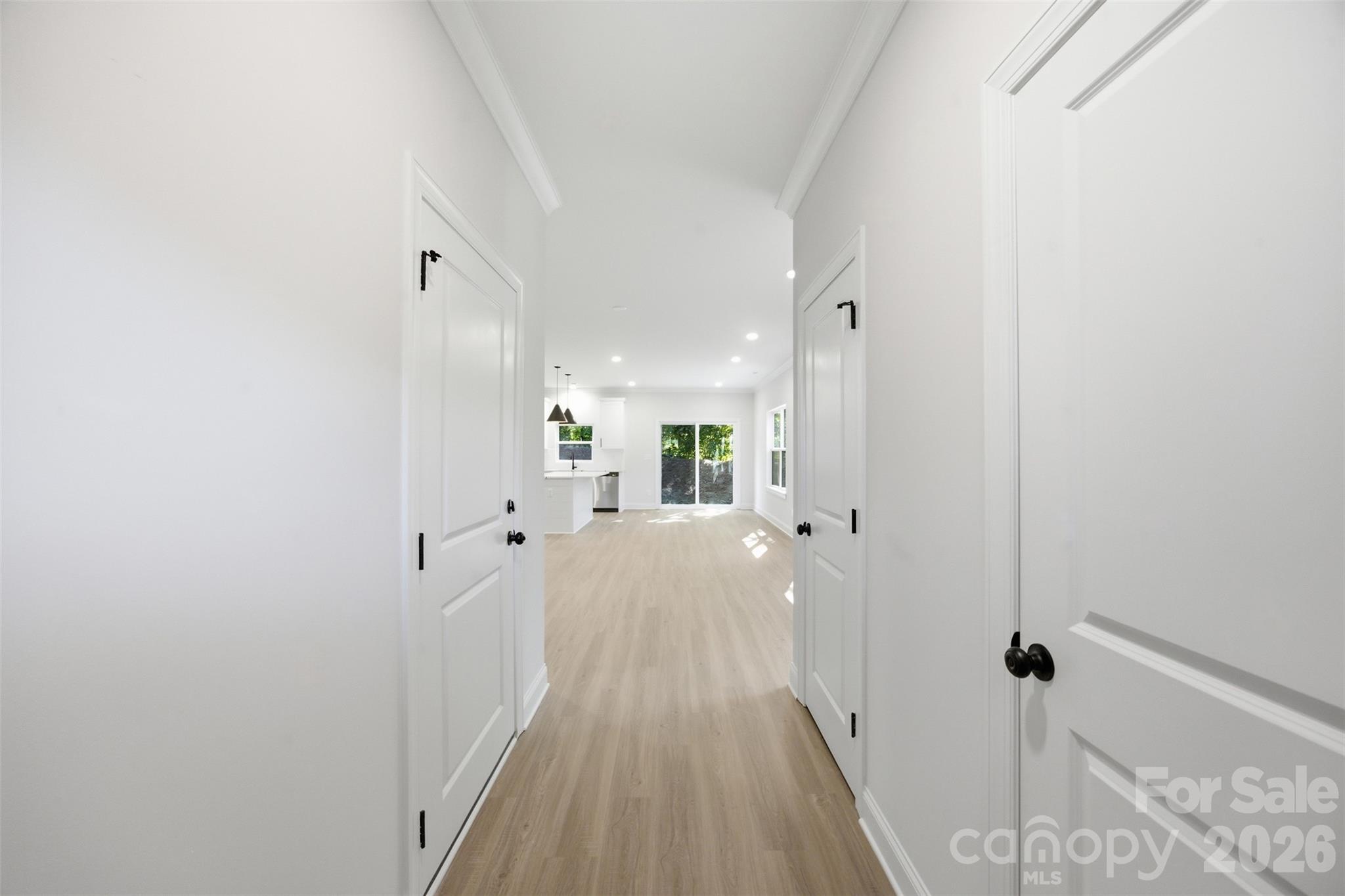 Townhouse at 605 Coulwood Drive, Charlotte, photo 5 of 48