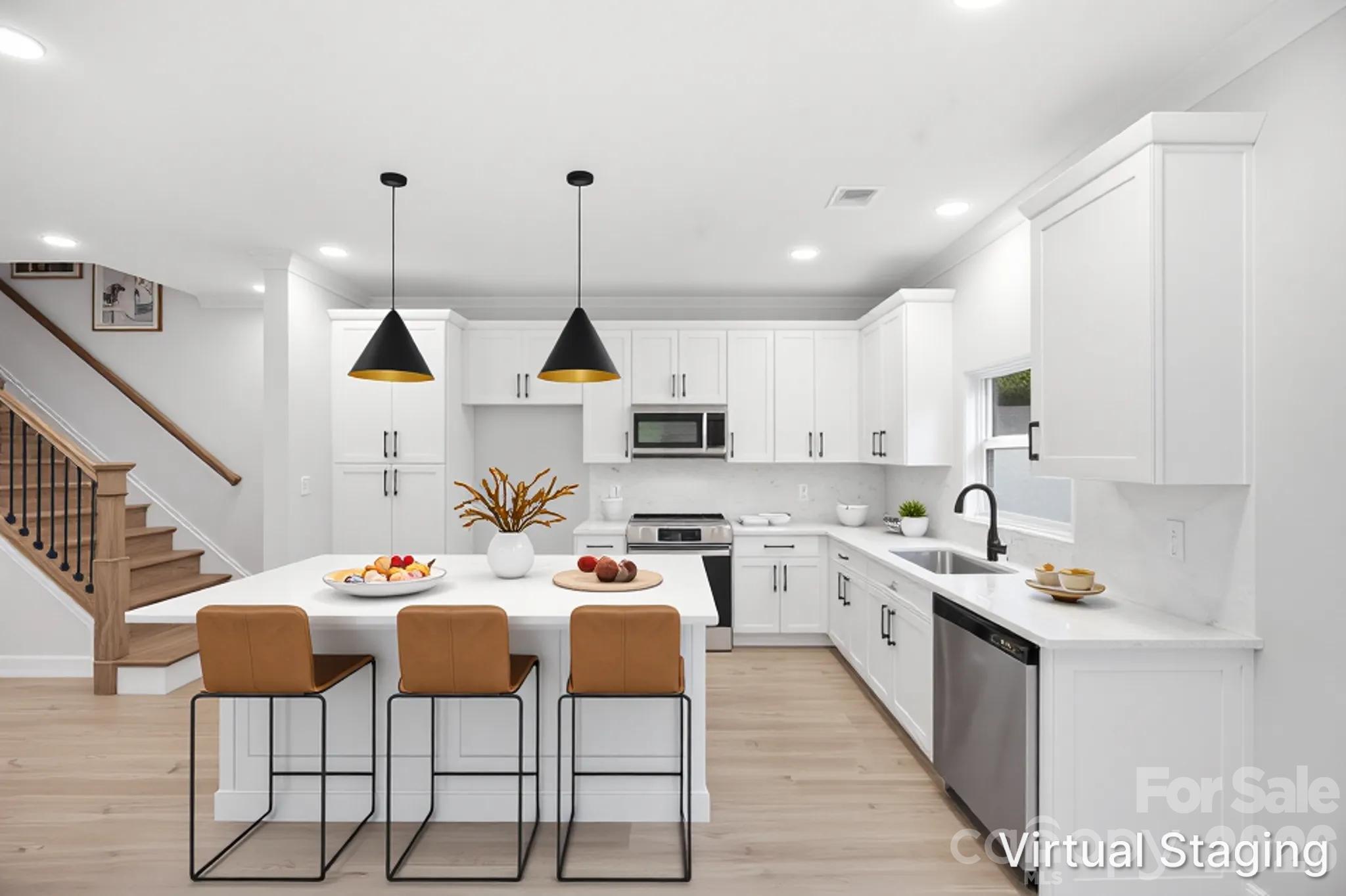 Townhouse at 605 Coulwood Drive, Charlotte, photo 12 of 48