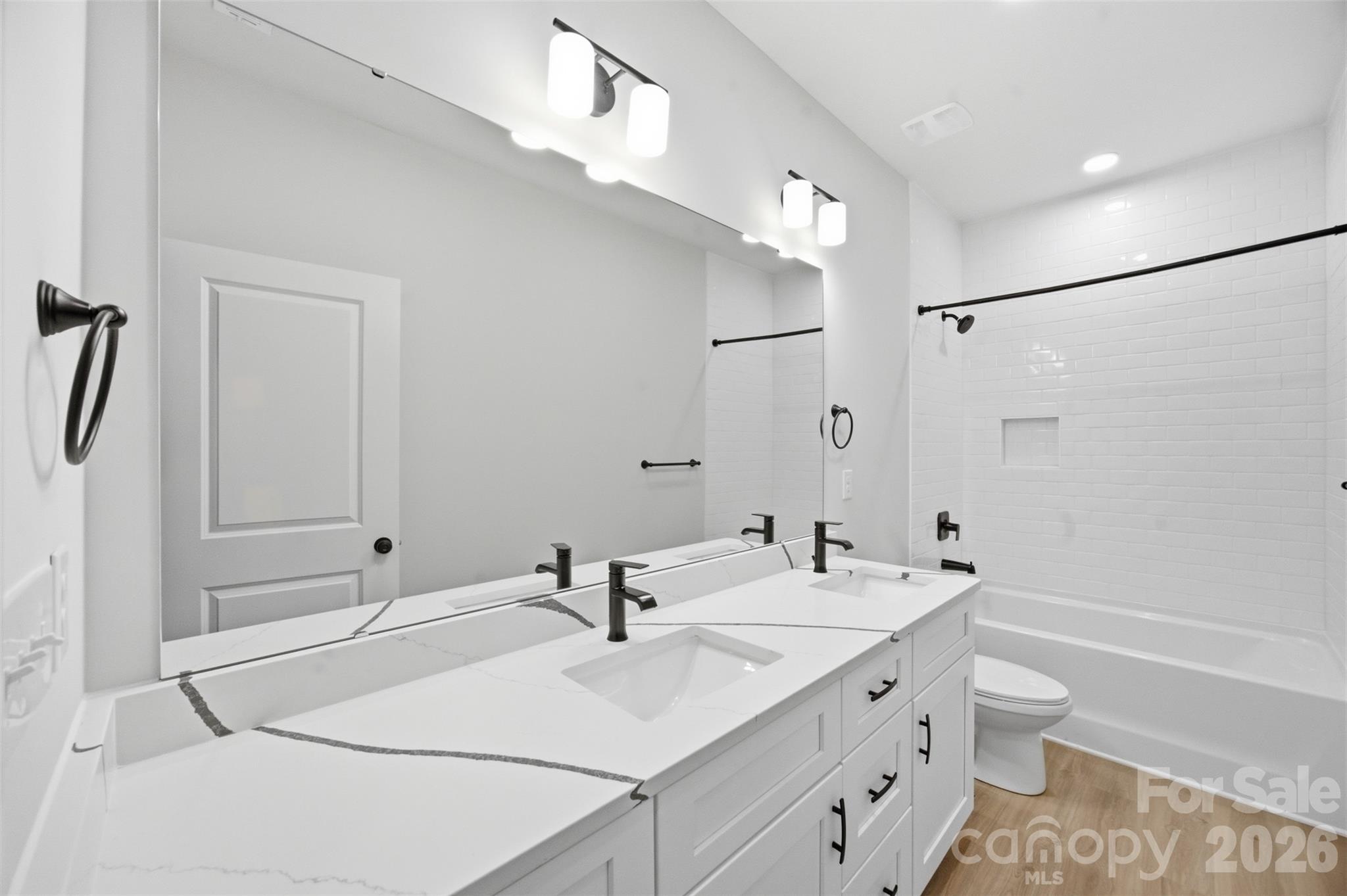Townhouse at 605 Coulwood Drive, Charlotte, photo 25 of 48