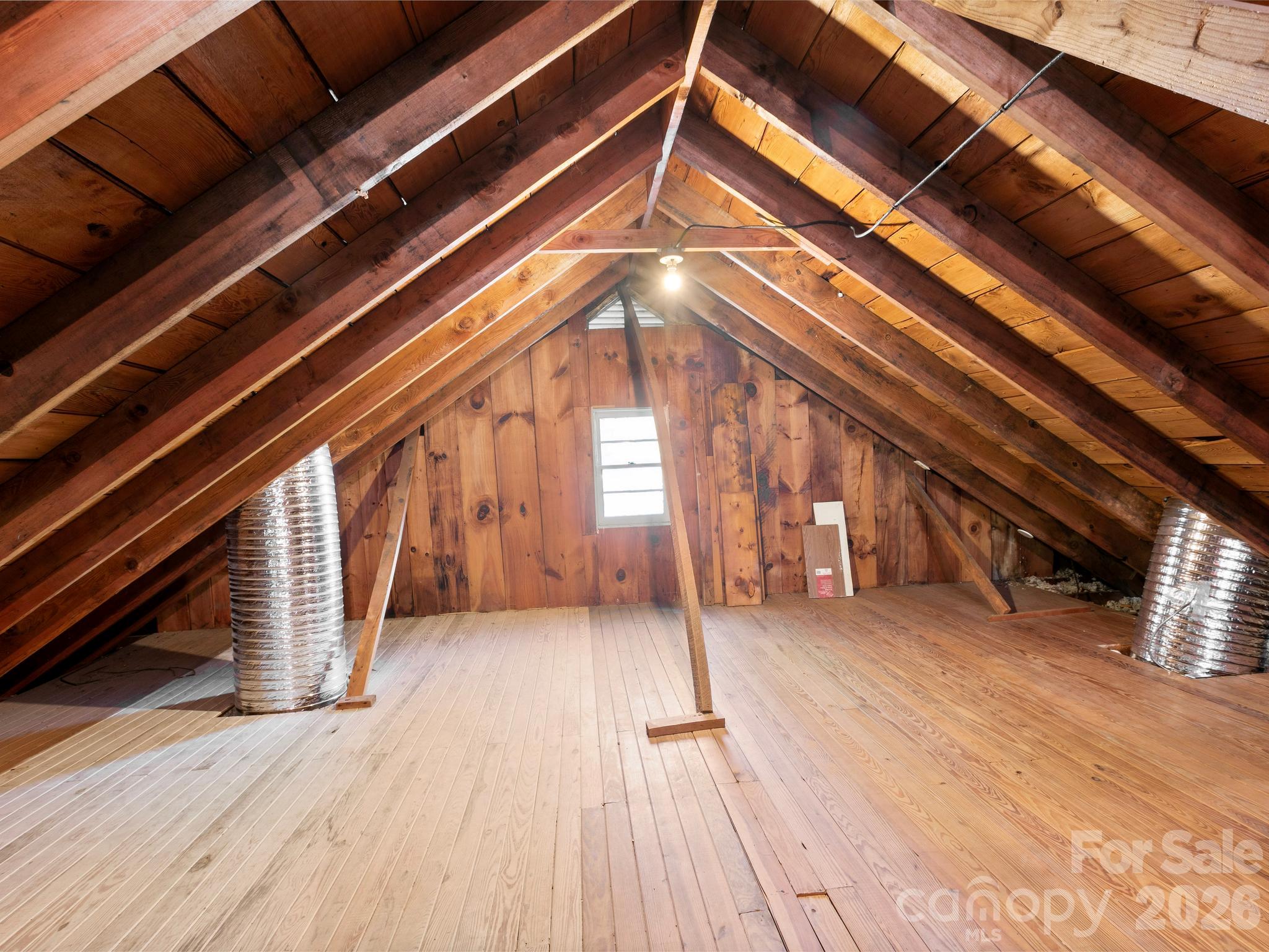 walk up attic - 119 Briarwood Lane, Hendersonville