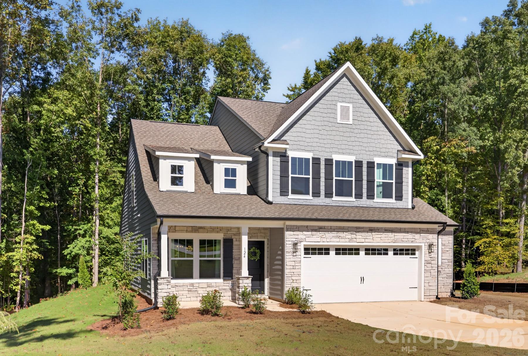 Single Family Residence at 124 W Springhouse Court, Statesville, photo 2 of 33