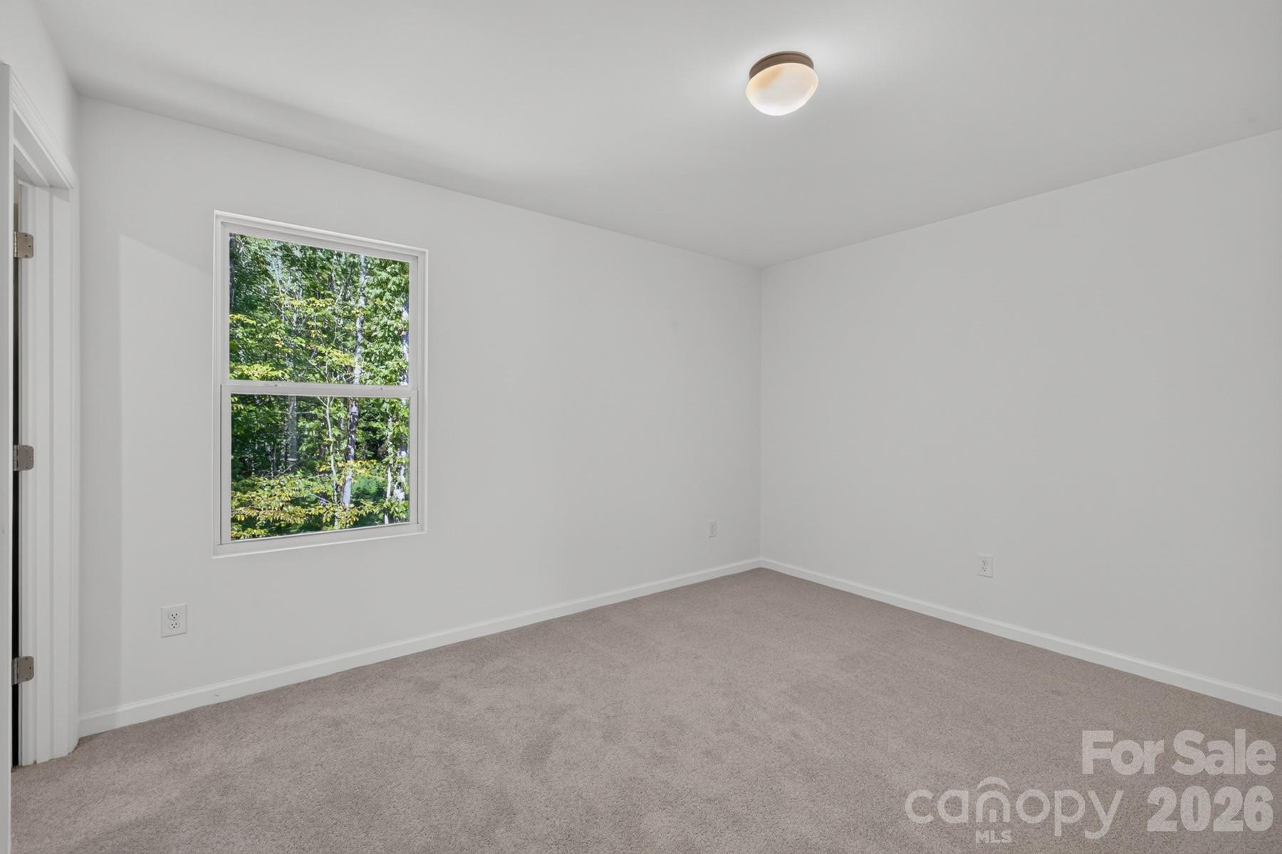 Single Family Residence at 124 W Springhouse Court, Statesville, photo 21 of 33