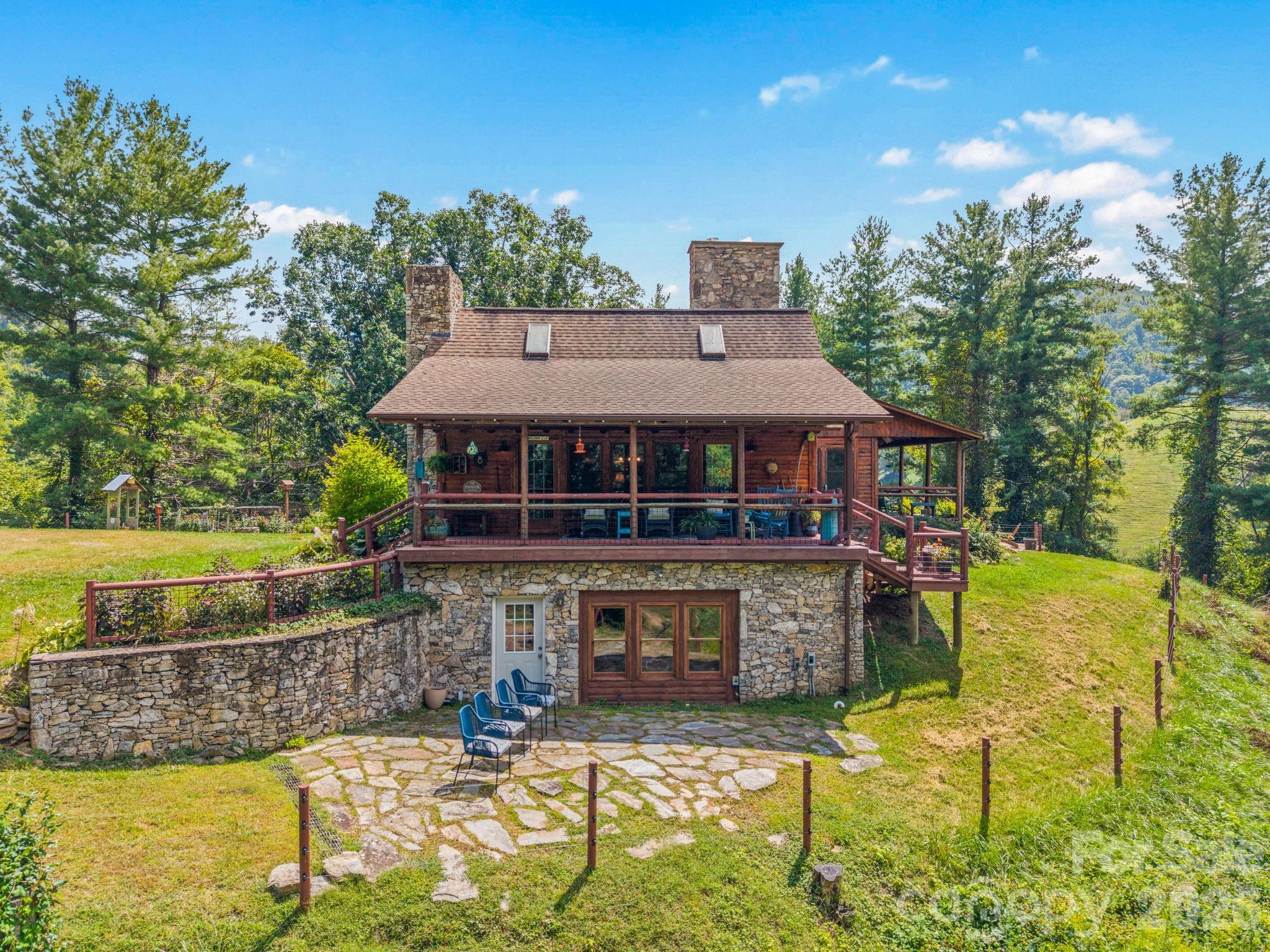 Single Family Residence at 3570 Crabtree Mountain Road, Clyde, photo 9 of 48