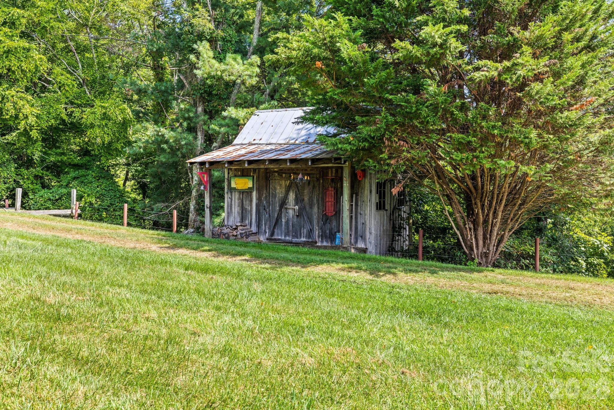 Single Family Residence at 3570 Crabtree Mountain Road, Clyde, photo 15 of 48