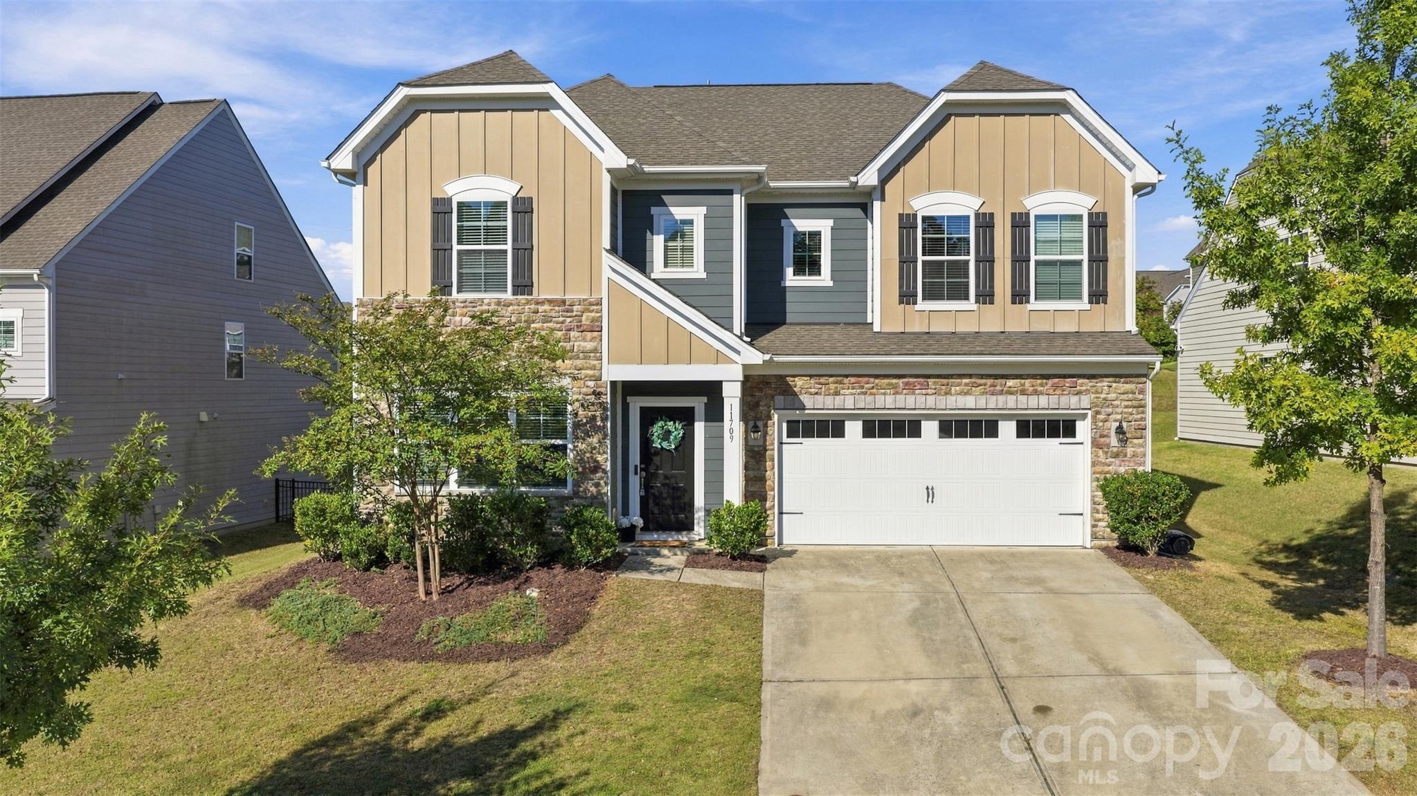 Single Family Residence at 11709 Maher Lane, Huntersville, photo 3 of 45