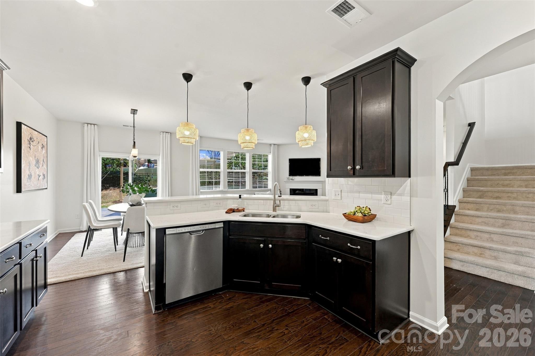 Single Family Residence at 11709 Maher Lane, Huntersville, photo 16 of 45