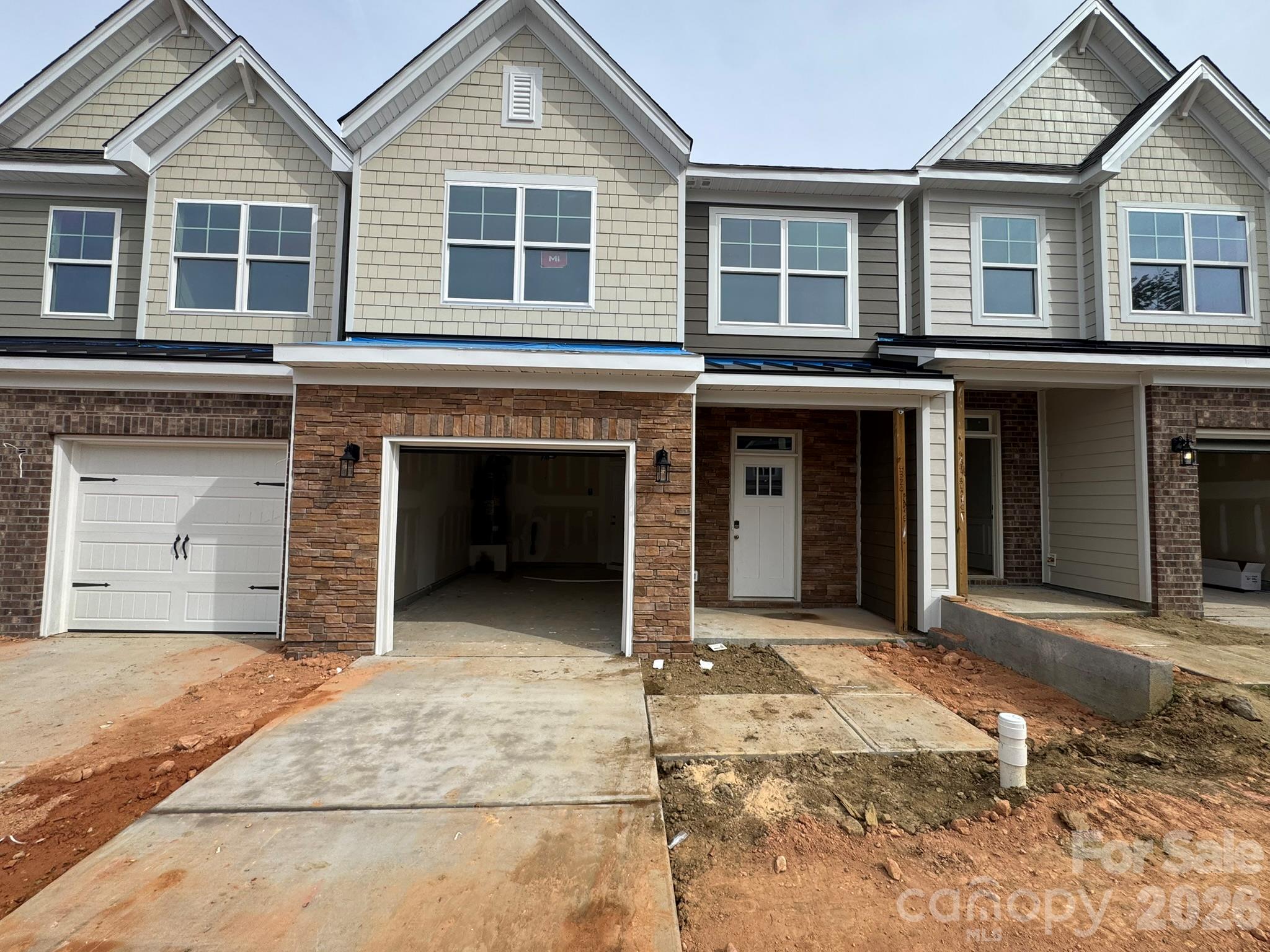 4370 Black Court