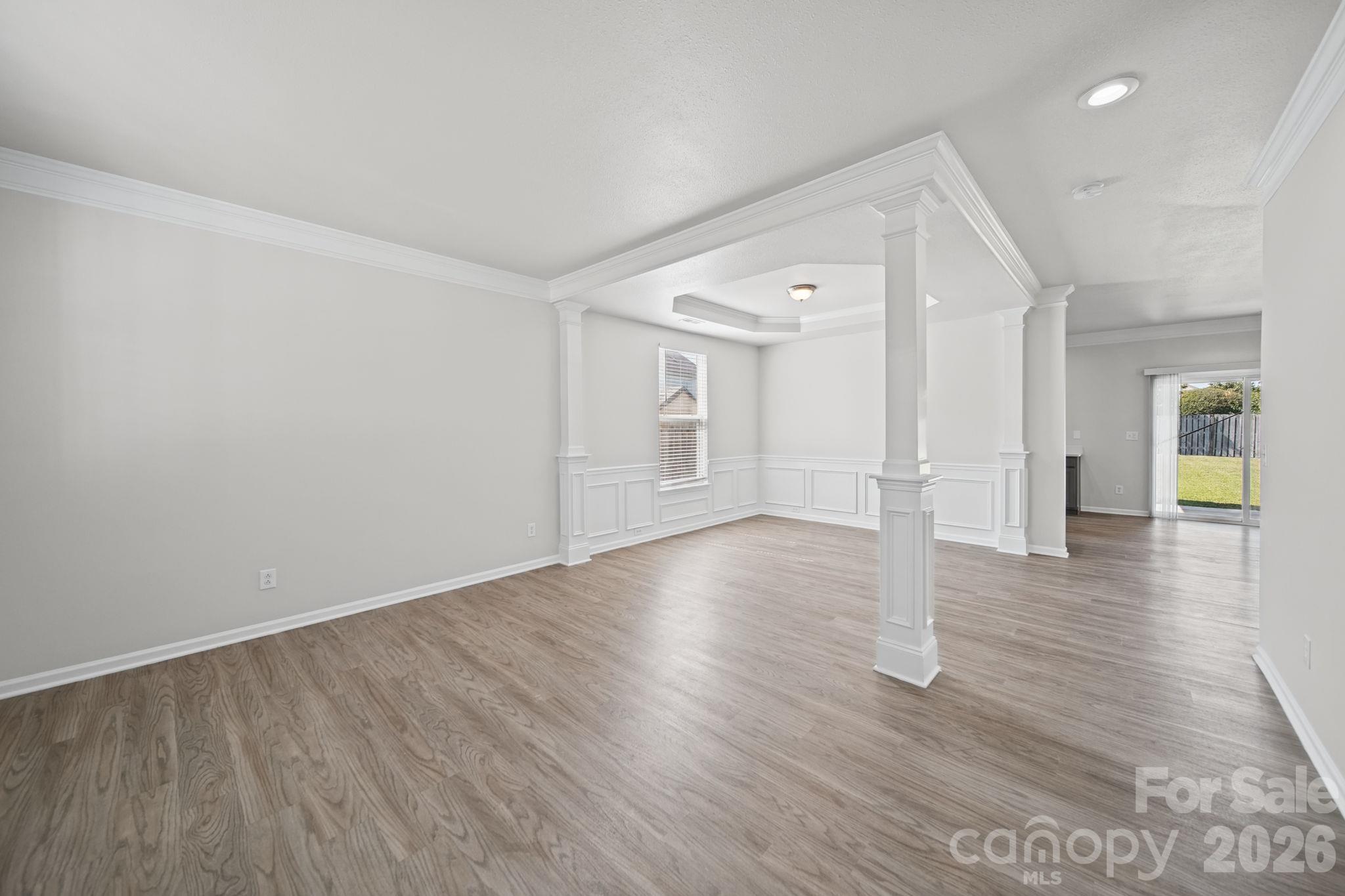 Single Family Residence at 13913 Sugar Oats Lane, Charlotte, photo 3 of 40