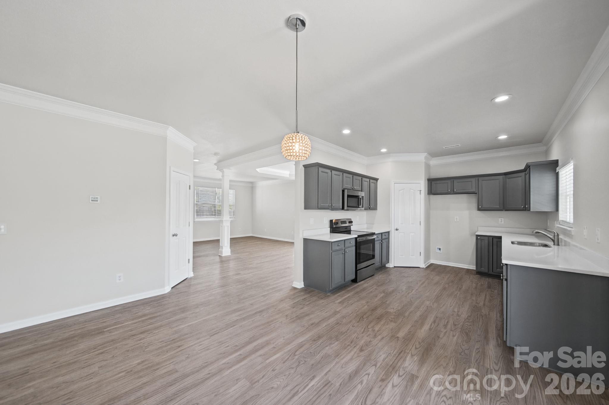 Single Family Residence at 13913 Sugar Oats Lane, Charlotte, photo 9 of 40