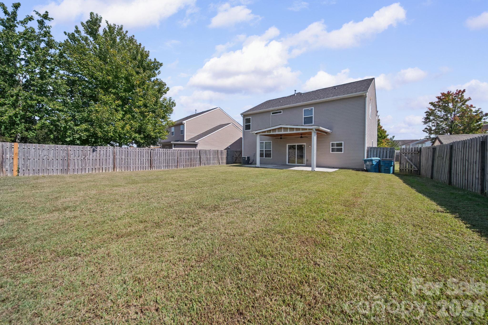 Single Family Residence at 13913 Sugar Oats Lane, Charlotte, photo 34 of 40