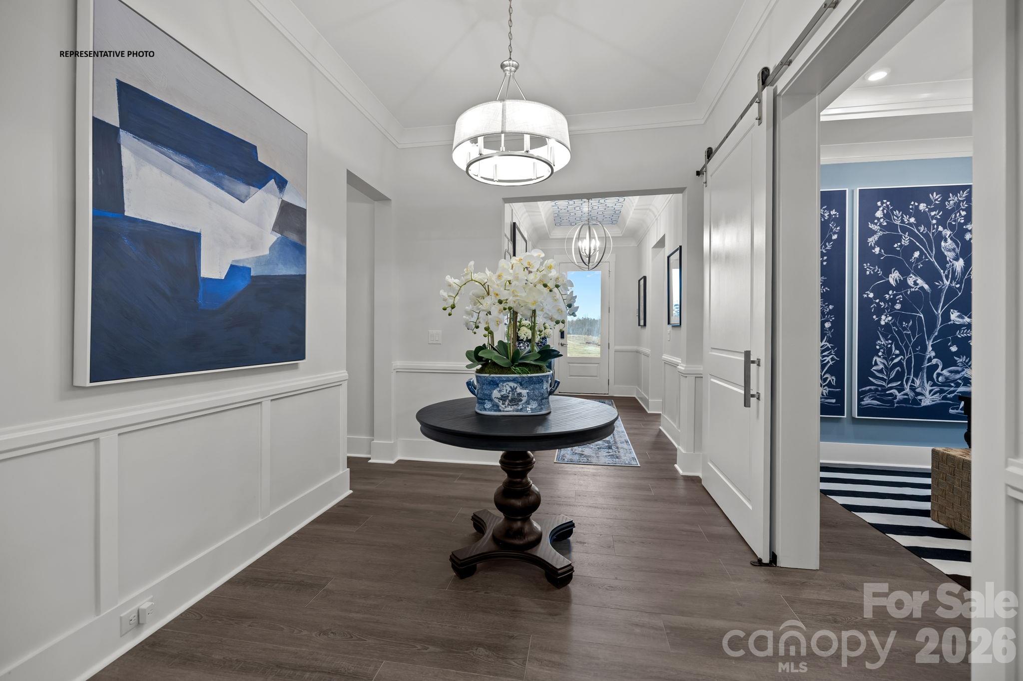 Single Family Residence at 1424 Twin Leaf Road, Fort Mill, photo 4 of 27