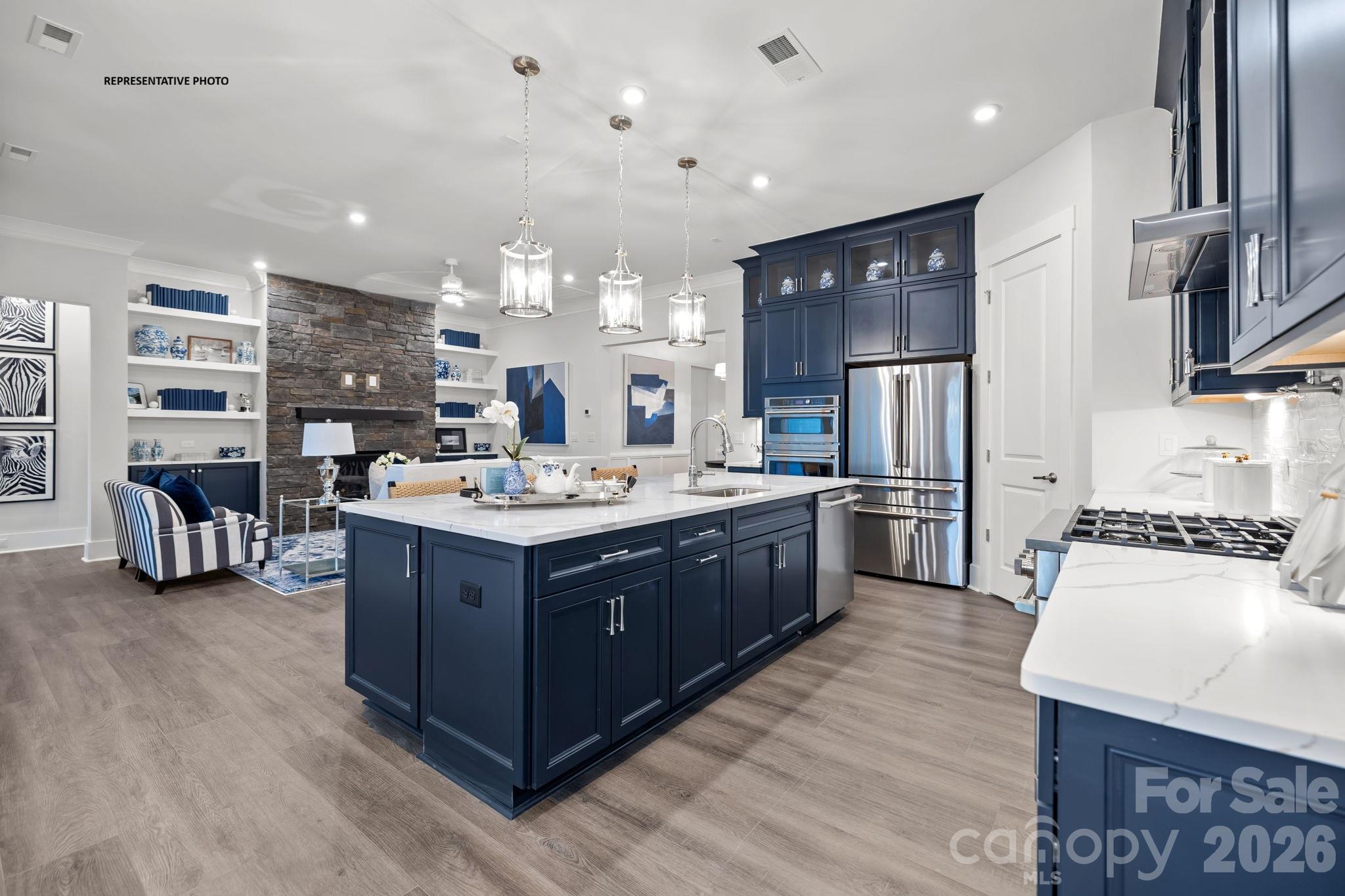 Single Family Residence at 1424 Twin Leaf Road, Fort Mill, photo 12 of 27