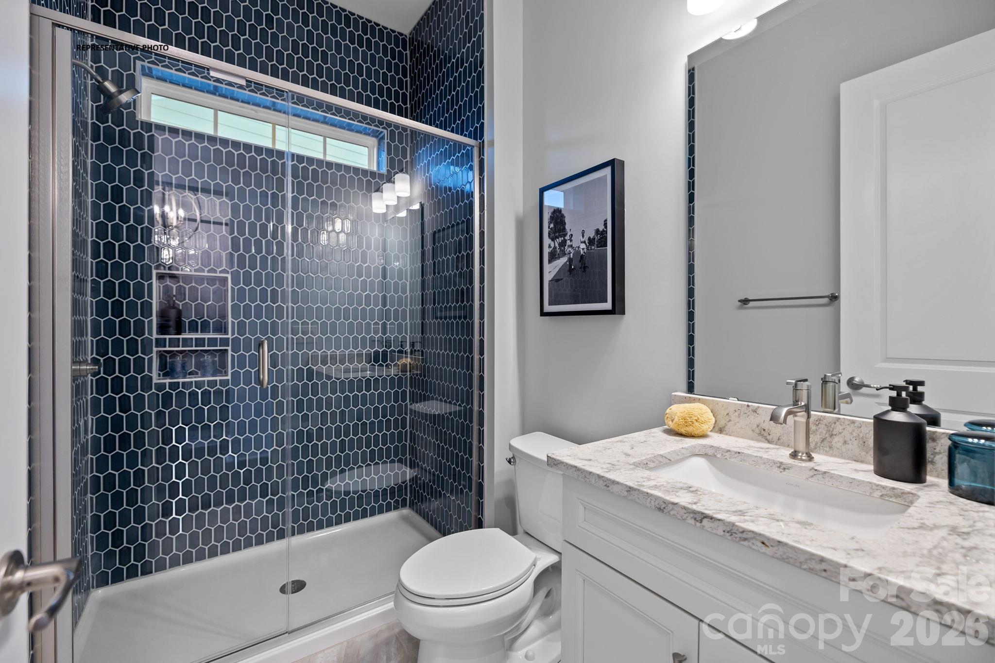 secondary bathroom - 1424 Twin Leaf Road, Fort Mill