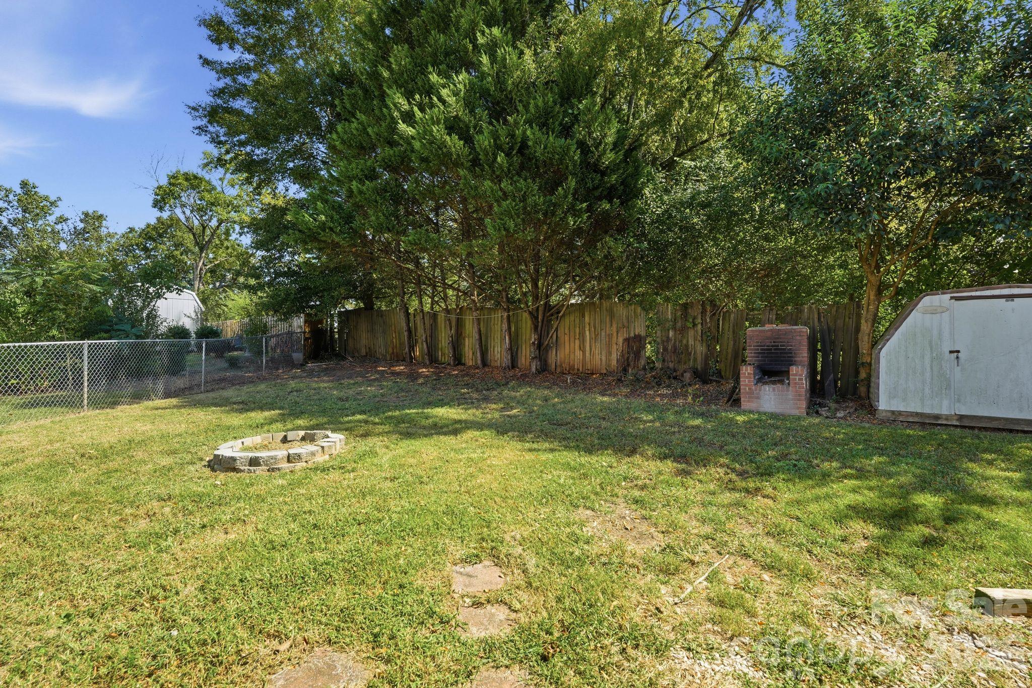 Single Family Residence at 232 Eden Circle, Pineville, photo 10 of 34