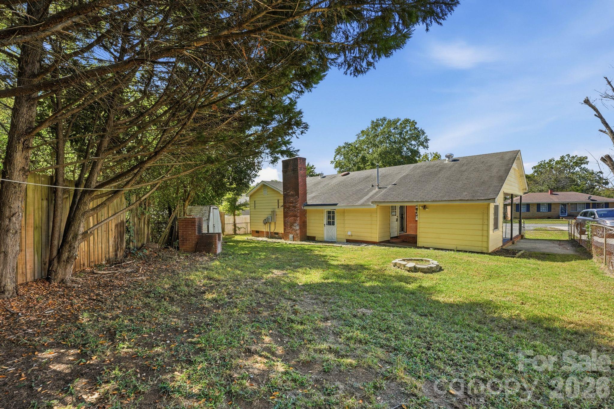 Single Family Residence at 232 Eden Circle, Pineville, photo 13 of 34