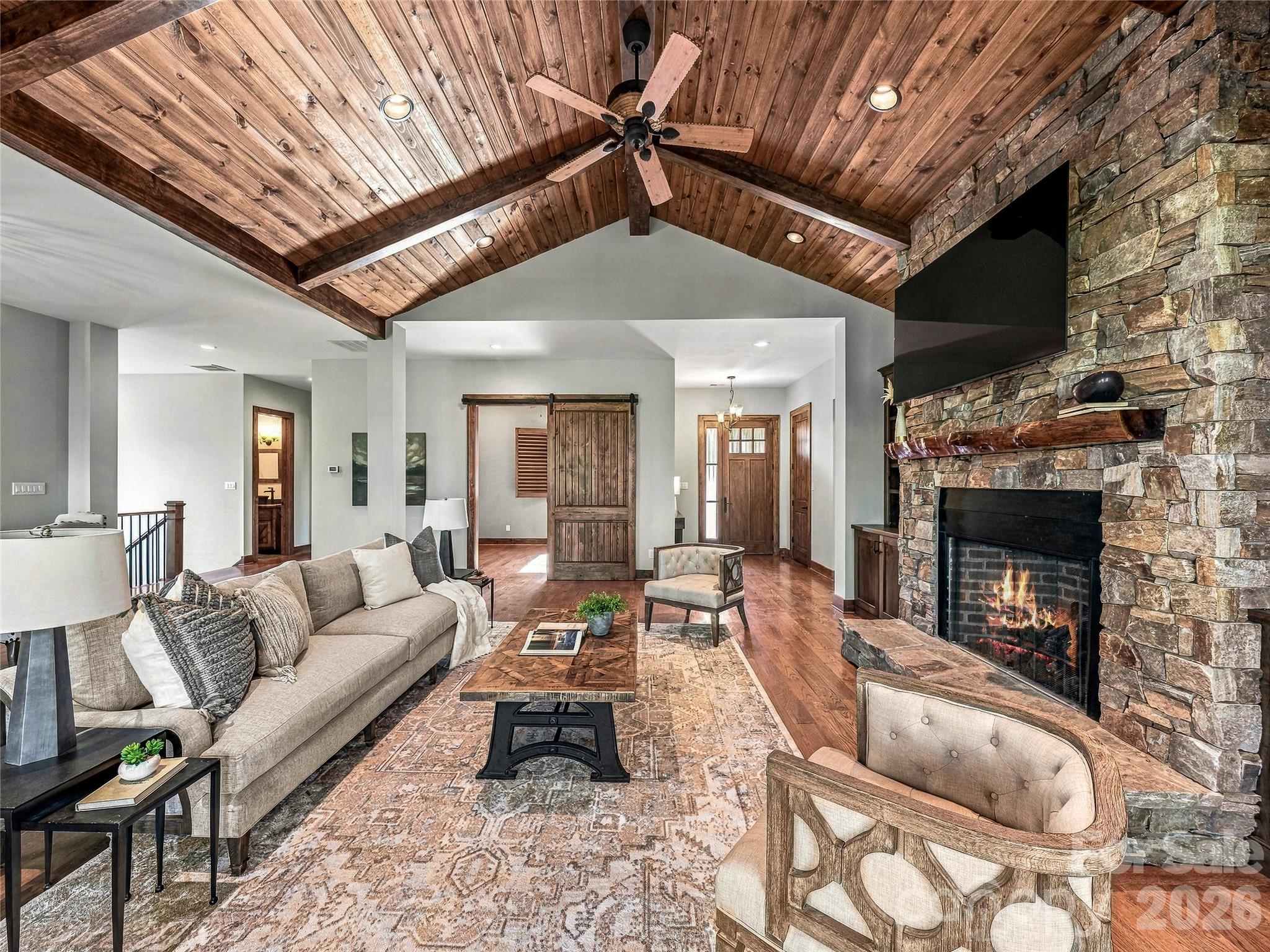 Single Family Residence at 50 Hallett Court, Asheville, photo 9 of 48