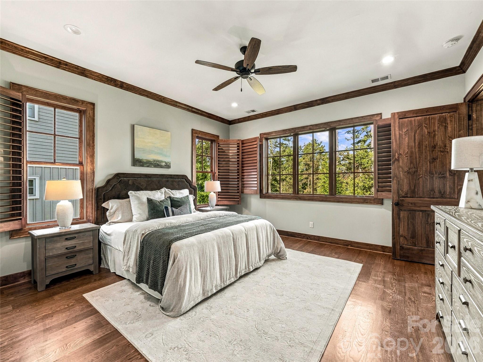 Single Family Residence at 50 Hallett Court, Asheville, photo 20 of 48