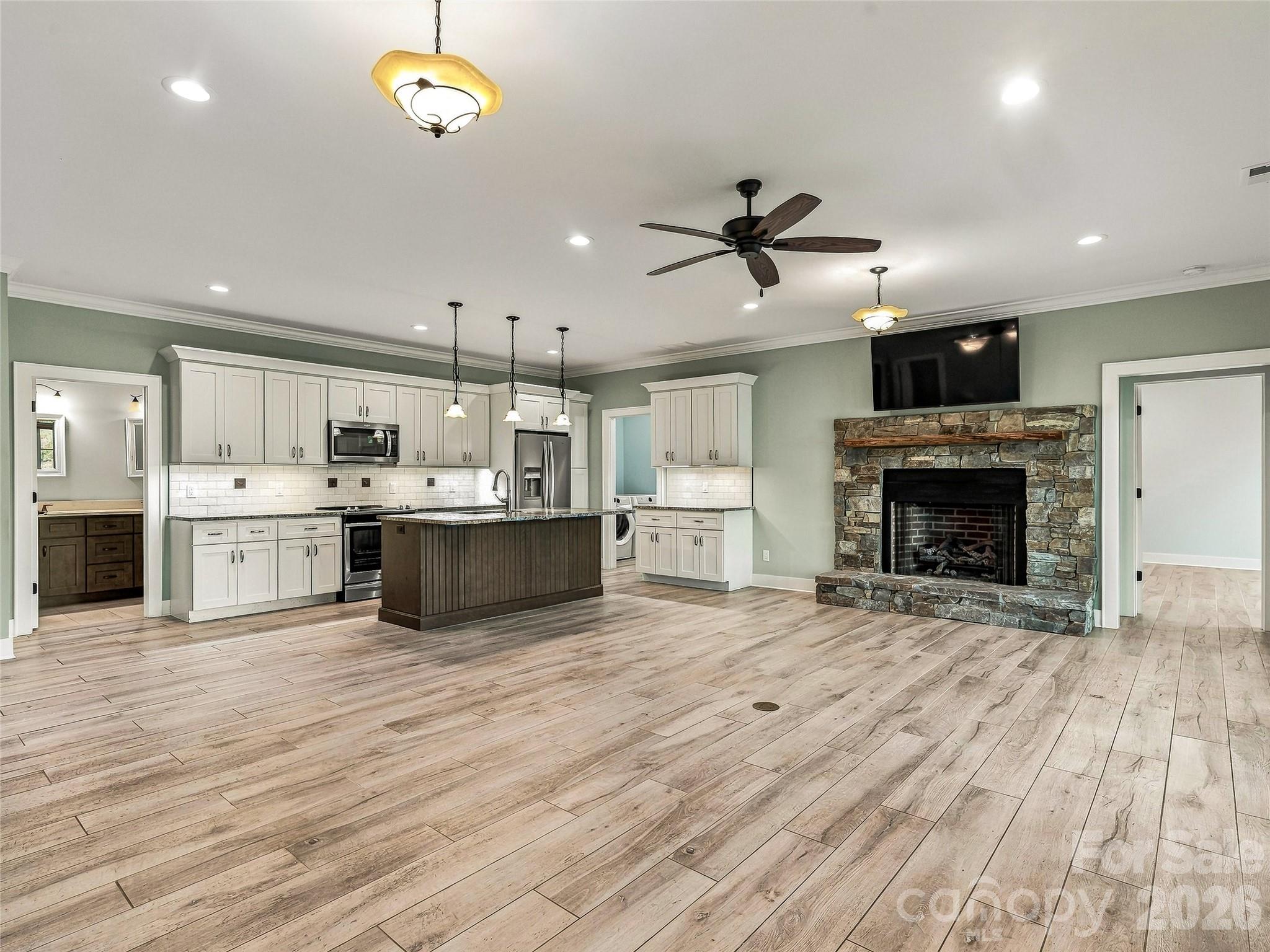 Single Family Residence at 50 Hallett Court, Asheville, photo 32 of 48