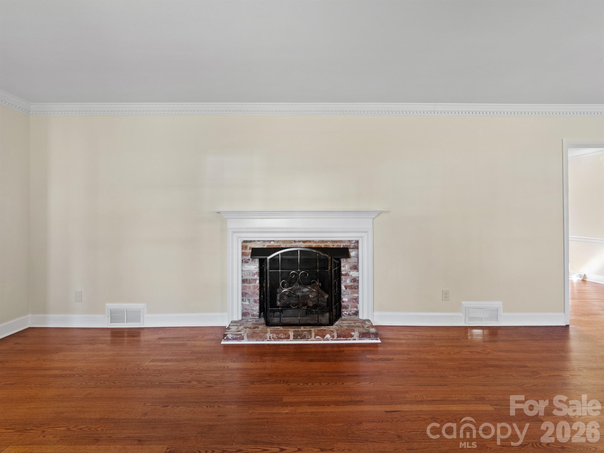 Single Family Residence at 2111 Sagamore Road, Charlotte, photo 4 of 46