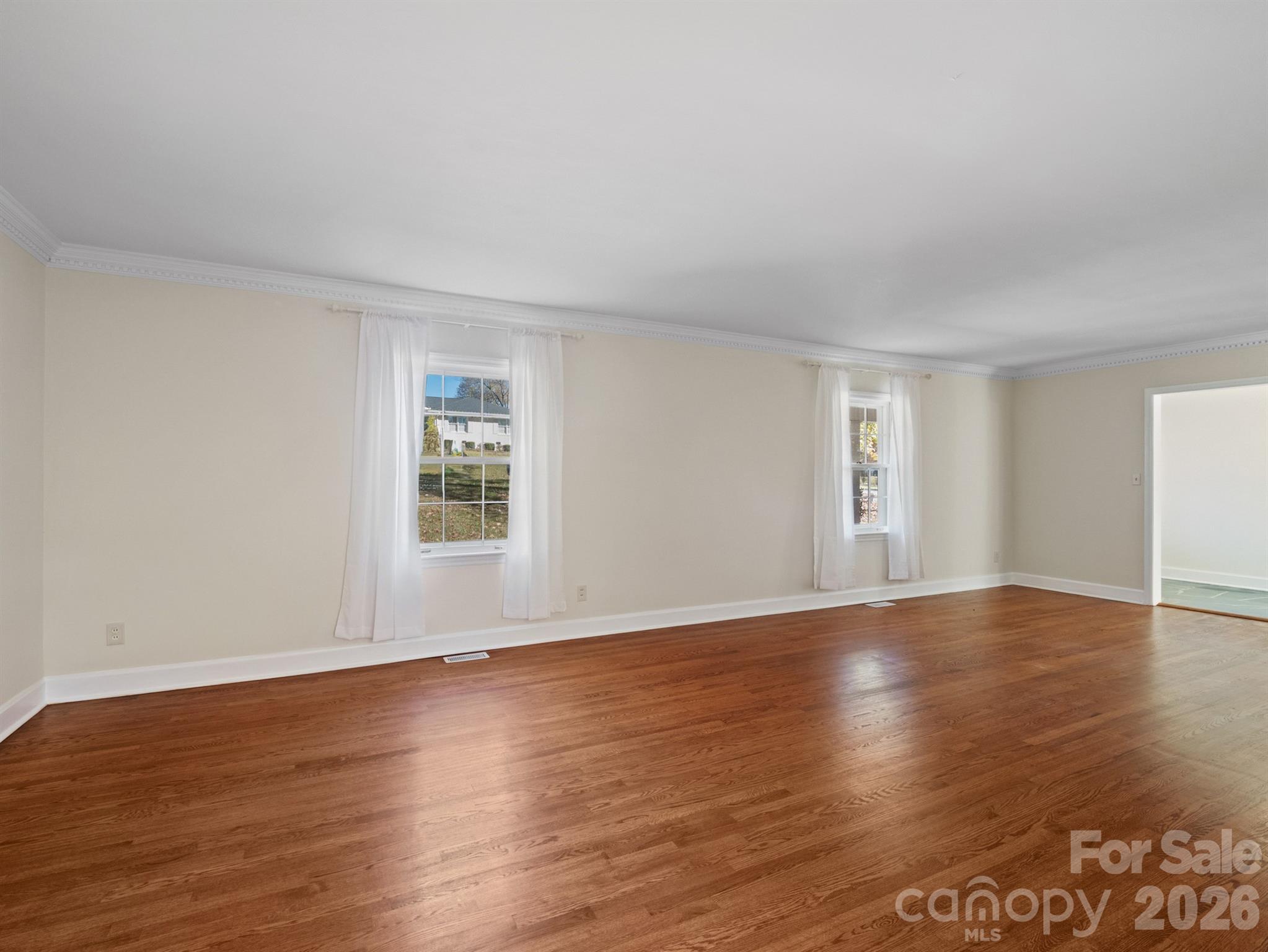 Single Family Residence at 2111 Sagamore Road, Charlotte, photo 6 of 46
