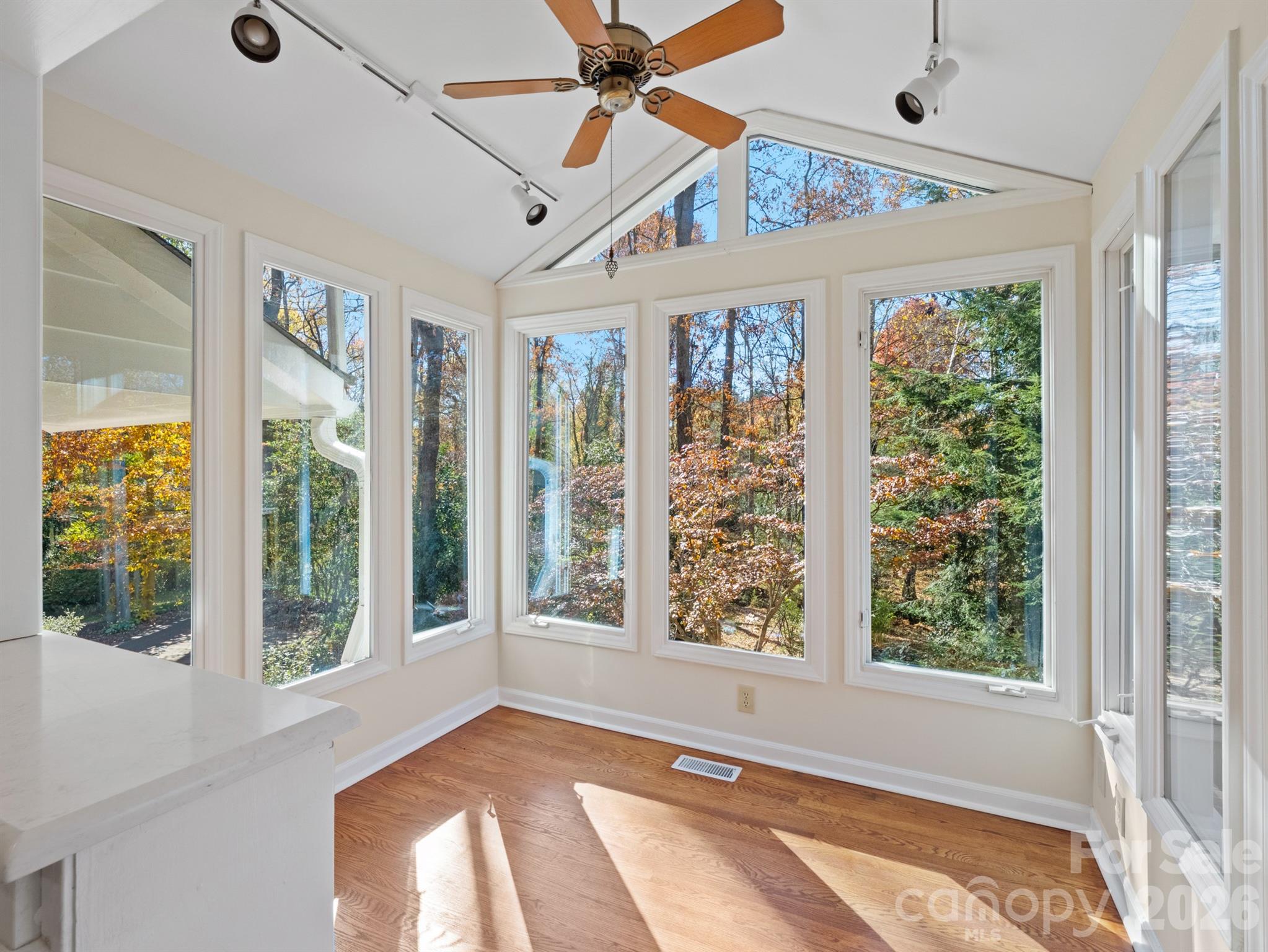 Single Family Residence at 2111 Sagamore Road, Charlotte, photo 13 of 46